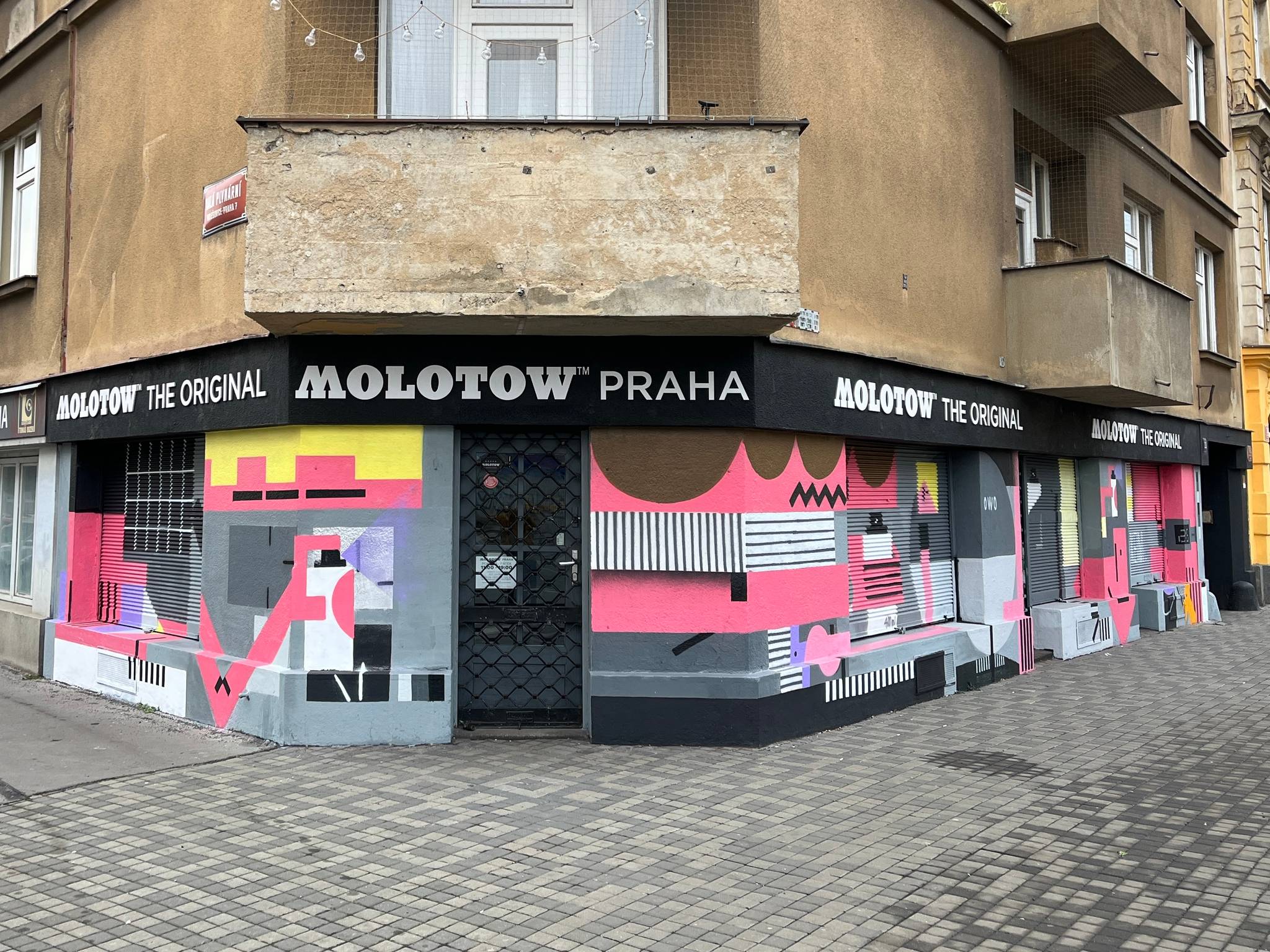 &mdash;Molotow Praha