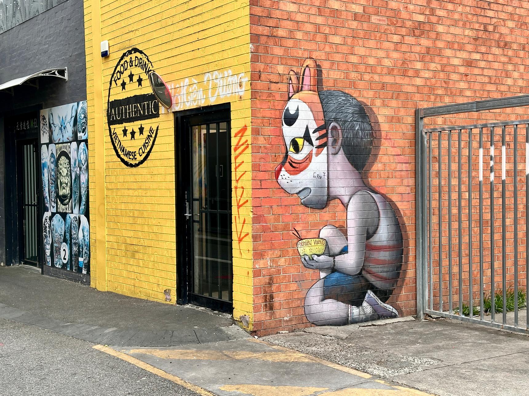 Seth Globepainter—Pho Hien Vuong