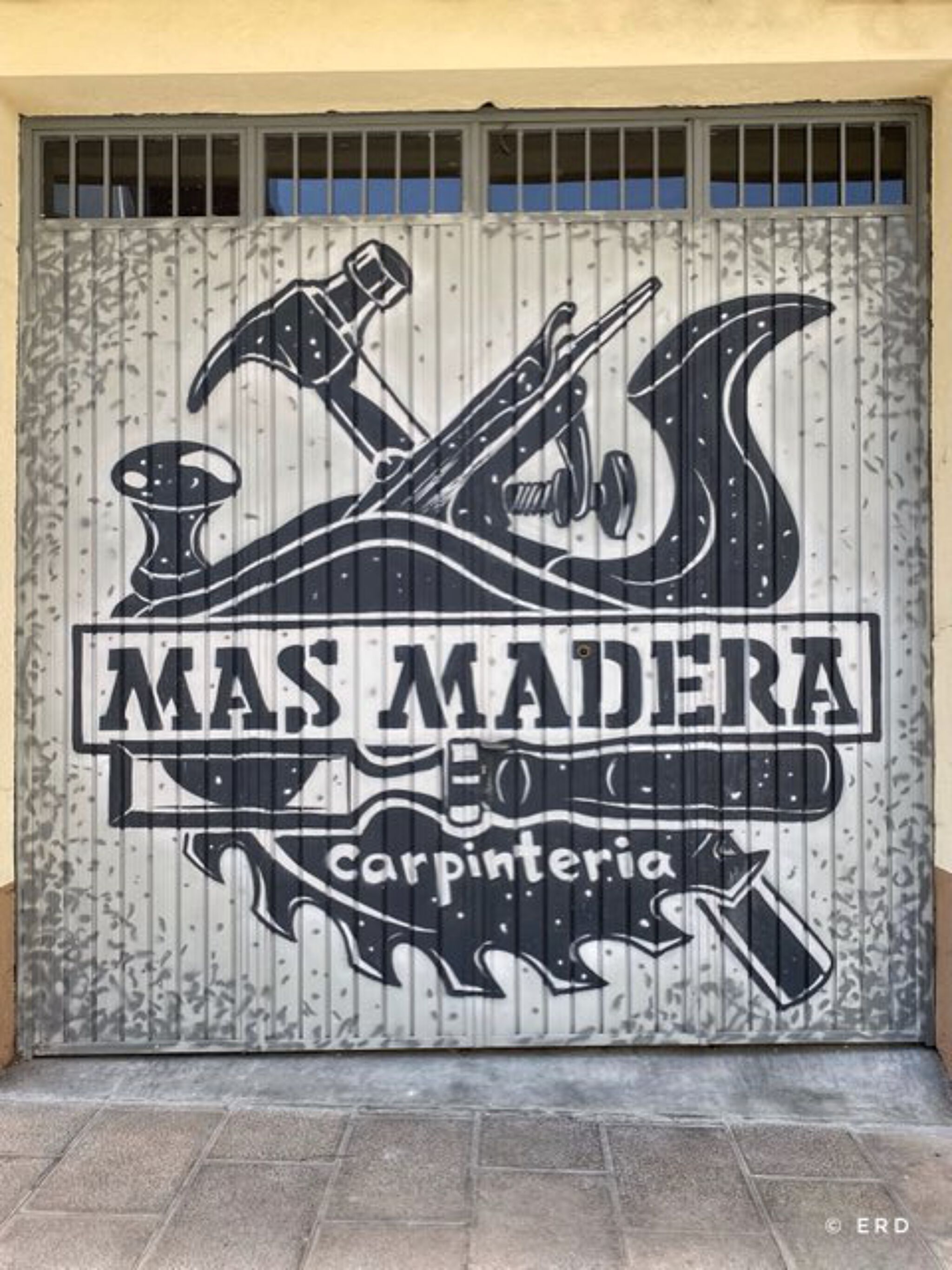 Otro Prisma&mdash;Más Madera