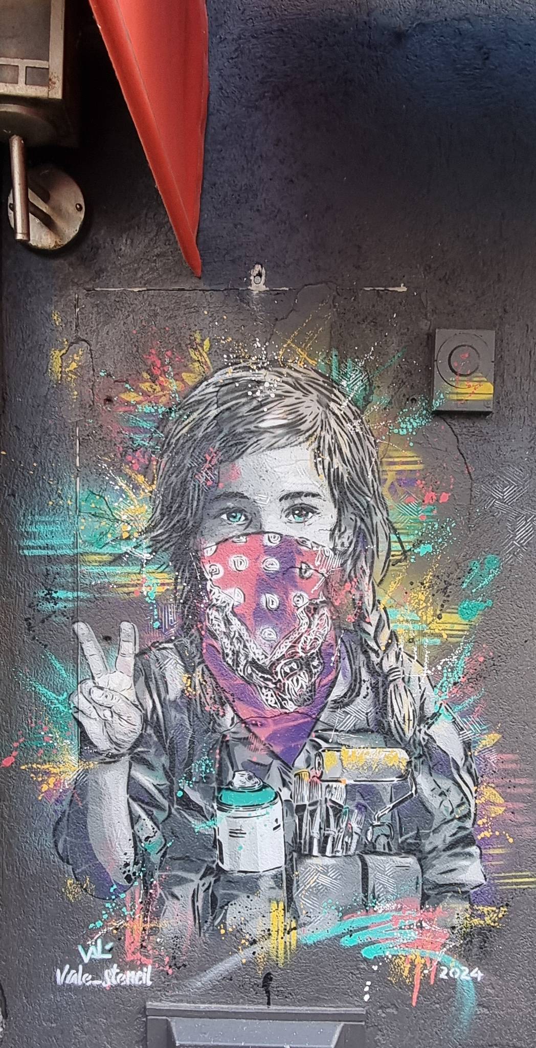 Vale_Stencil&mdash;Peace Soldier