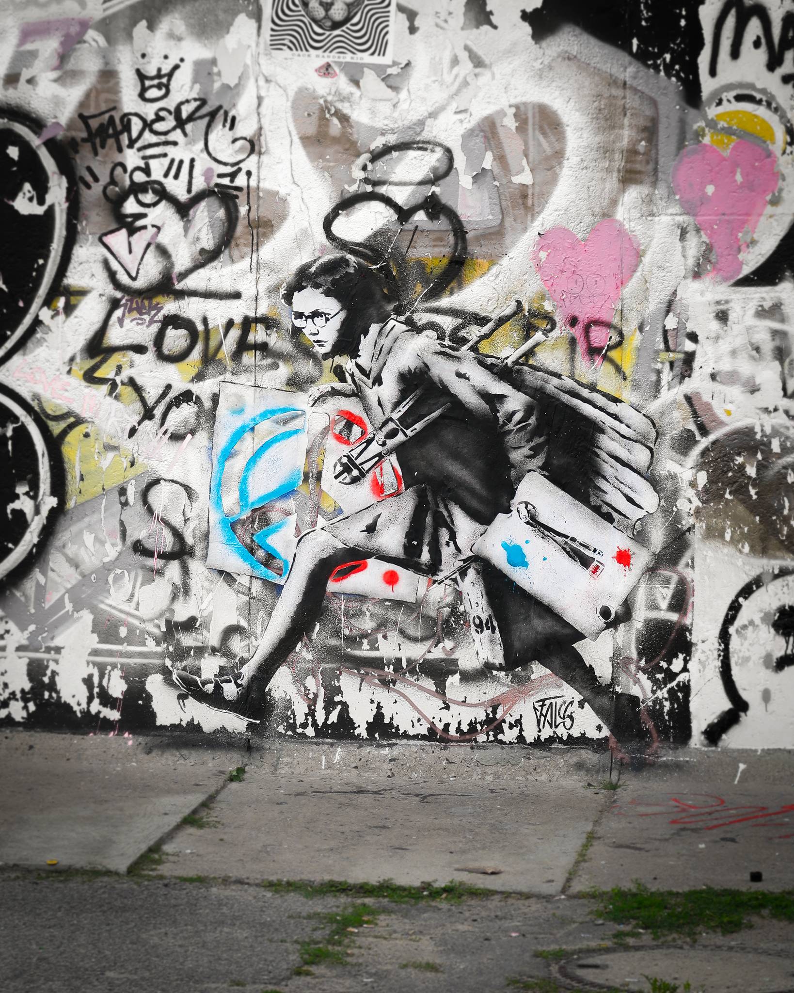 Falco&mdash;Girl running with a wet stencil