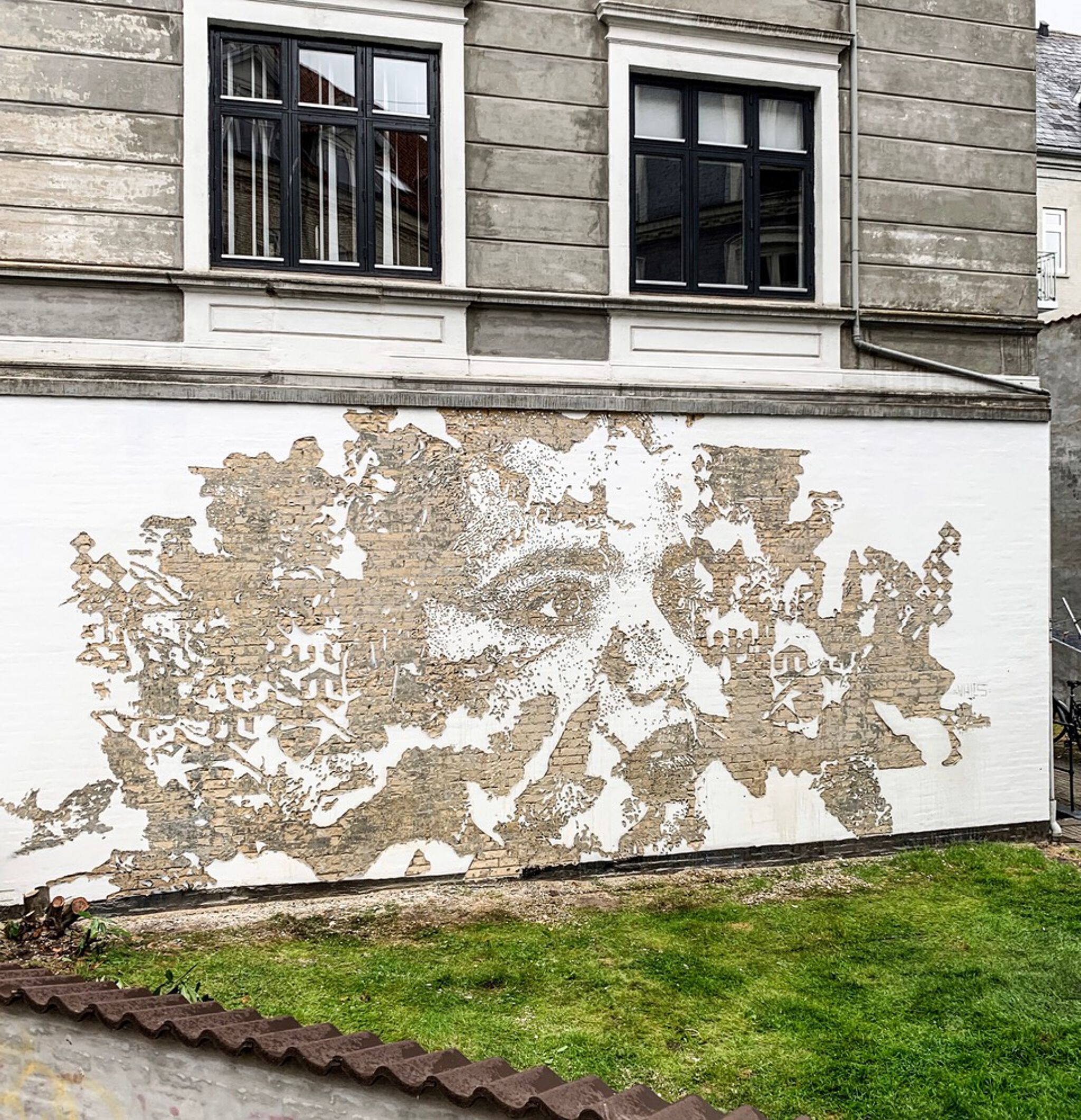 Vhils&mdash;Scratches the Surface of Denmark