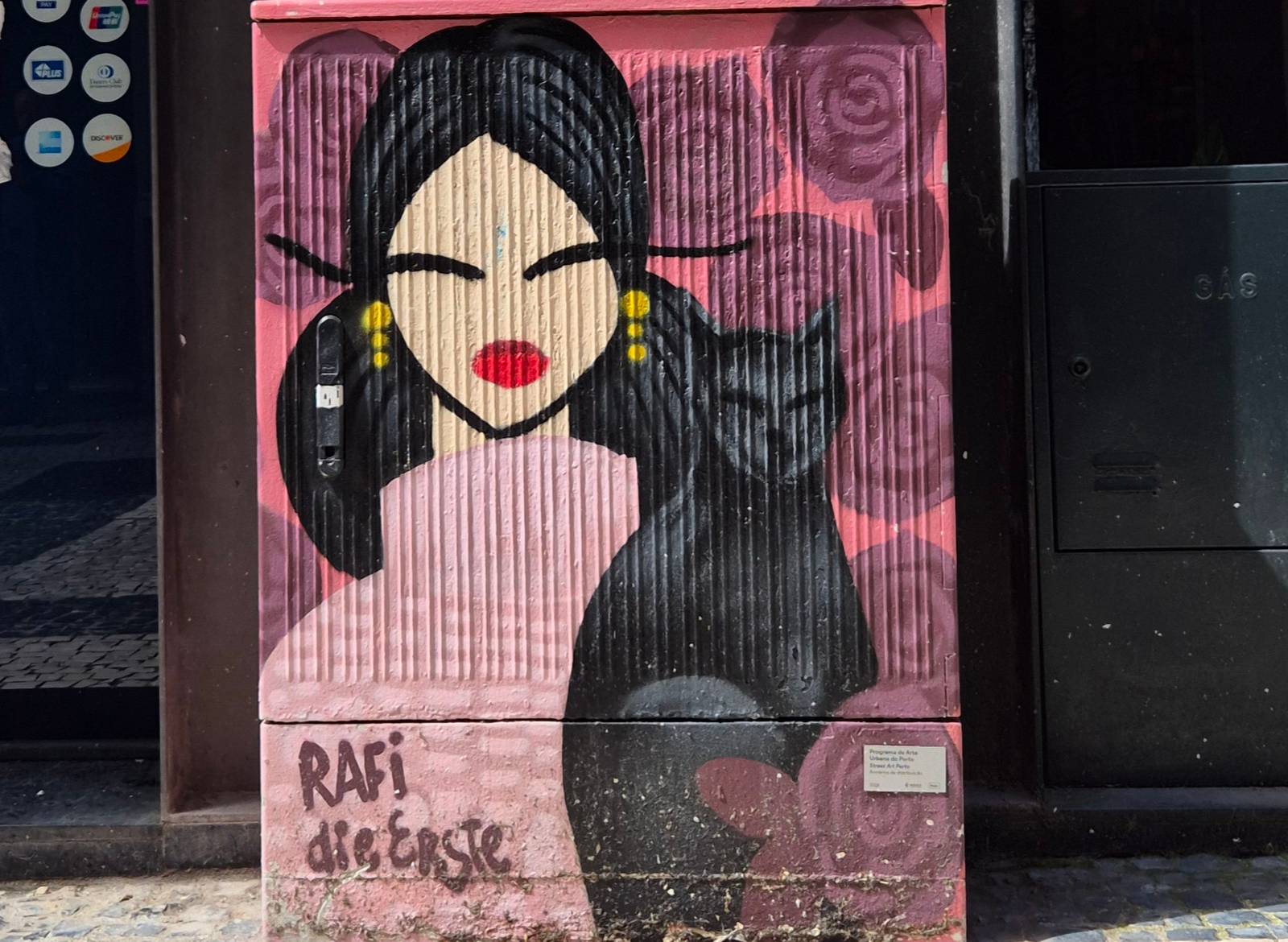 Rafi die Erste—Altrosa