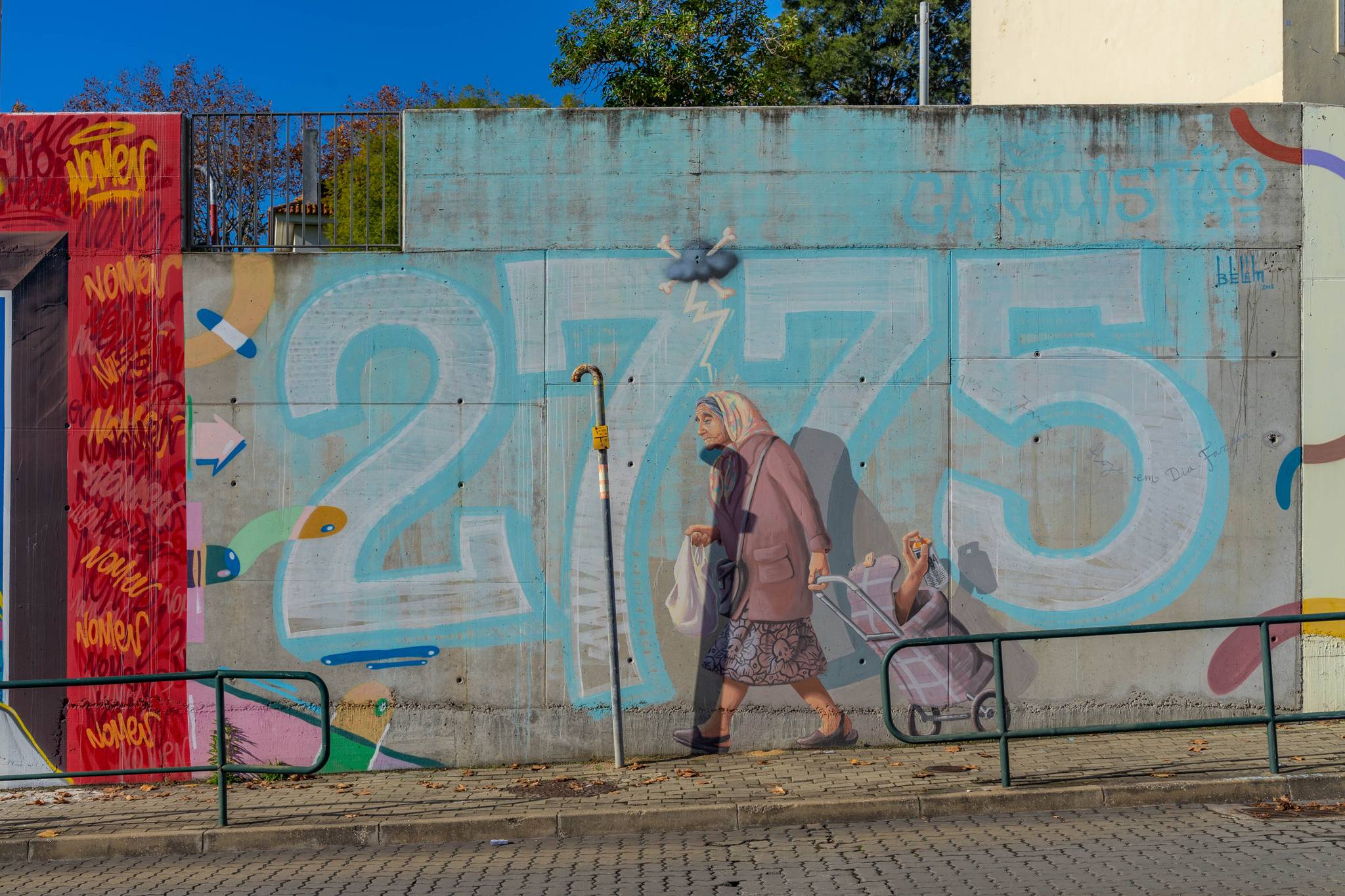 &mdash;Carcavelos - 30 Years of Graffiti