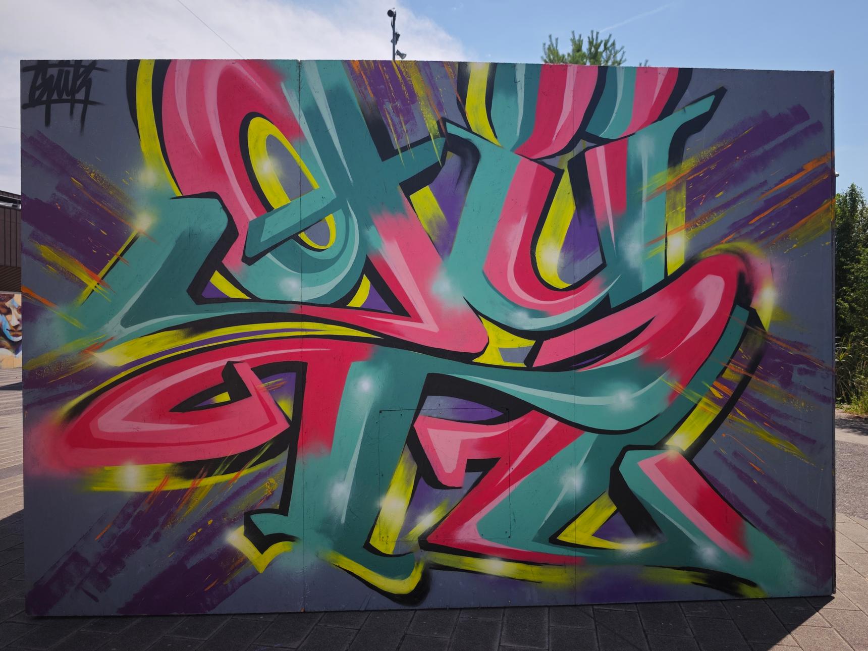 GÜTZ—240 STREET #3