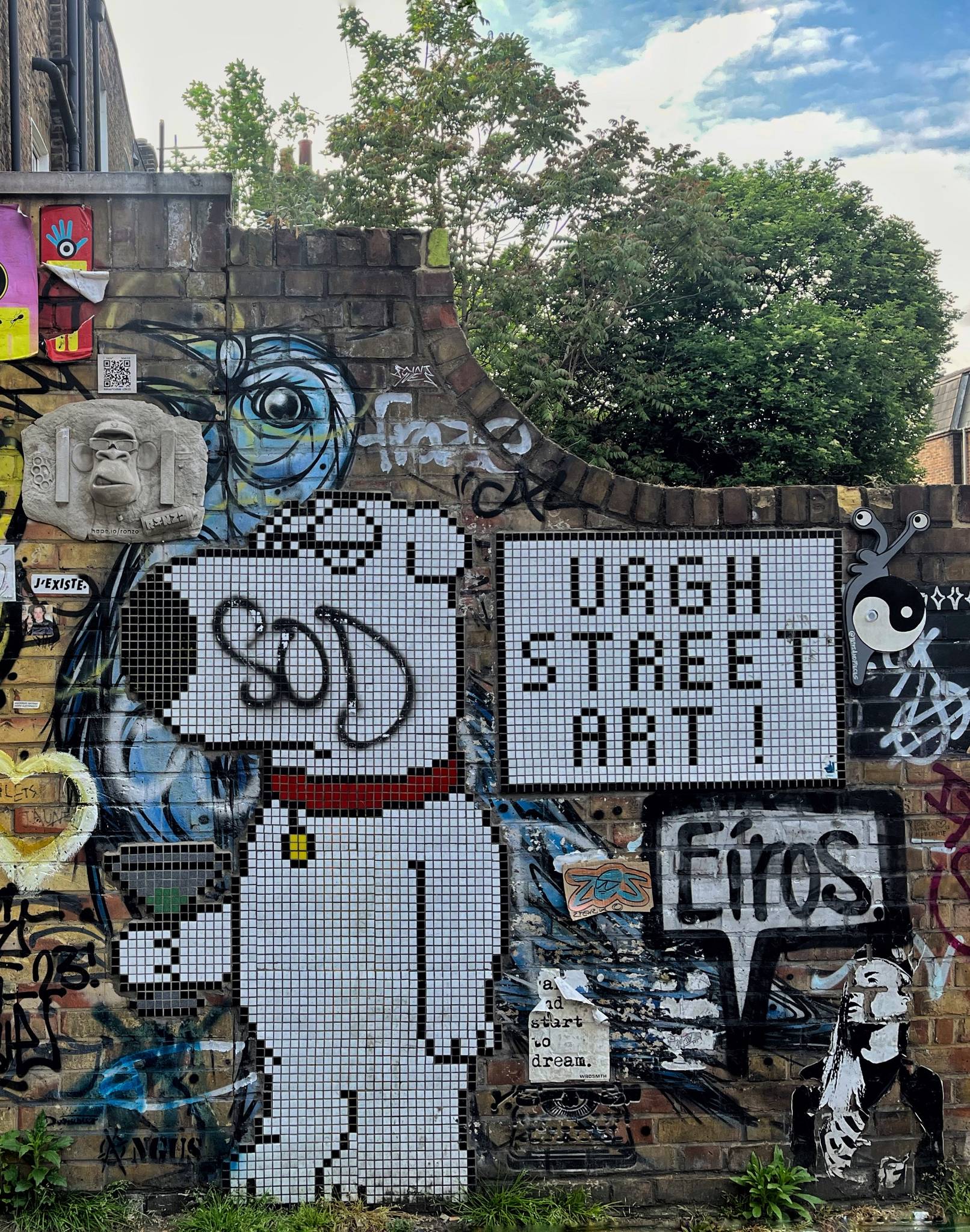 Angus&mdash;Urgh Street Art!