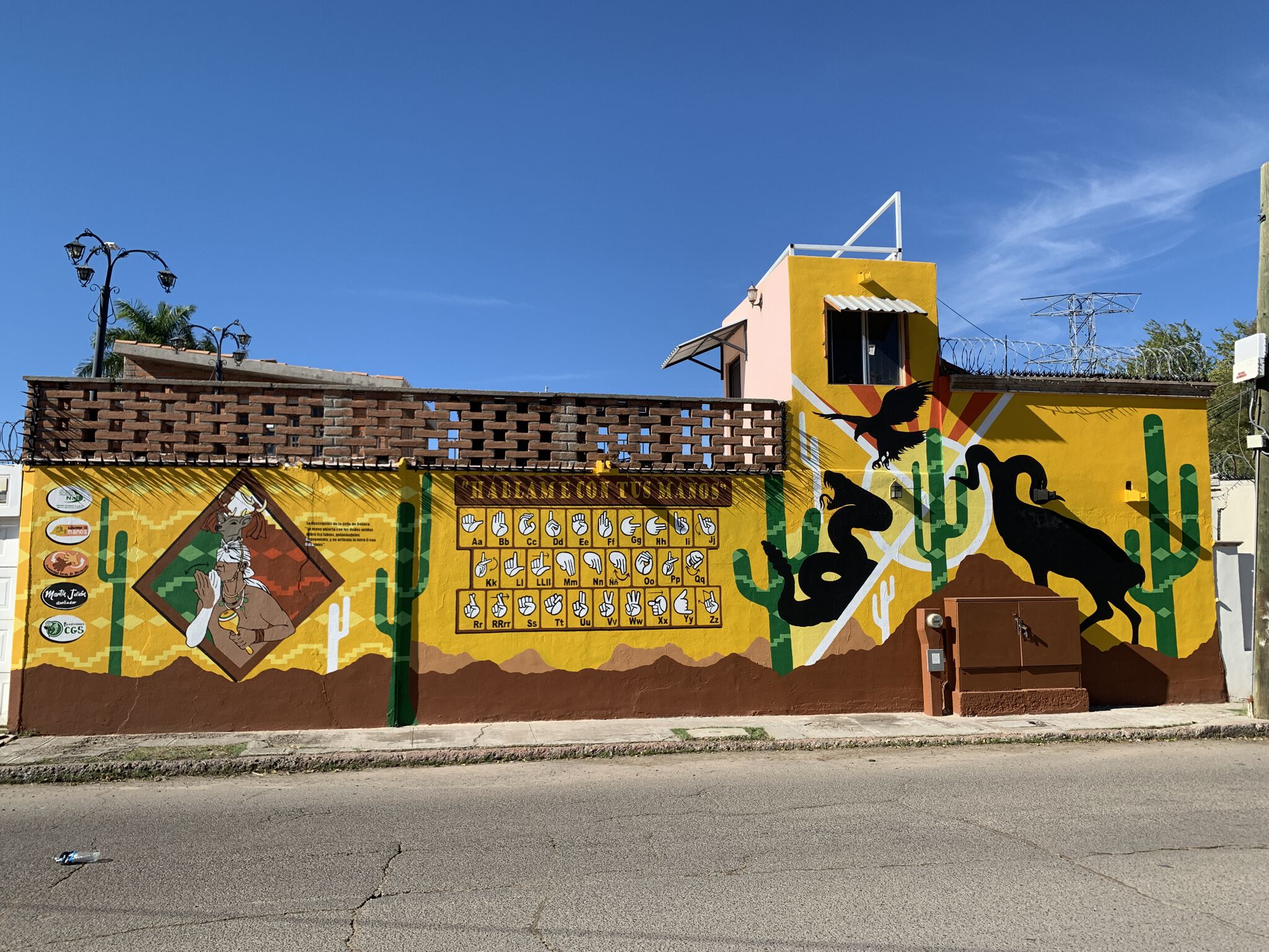 Comunidad Sorda de Hermosillo&mdash;Alfabeto y mural lengua de Señas Mexicana