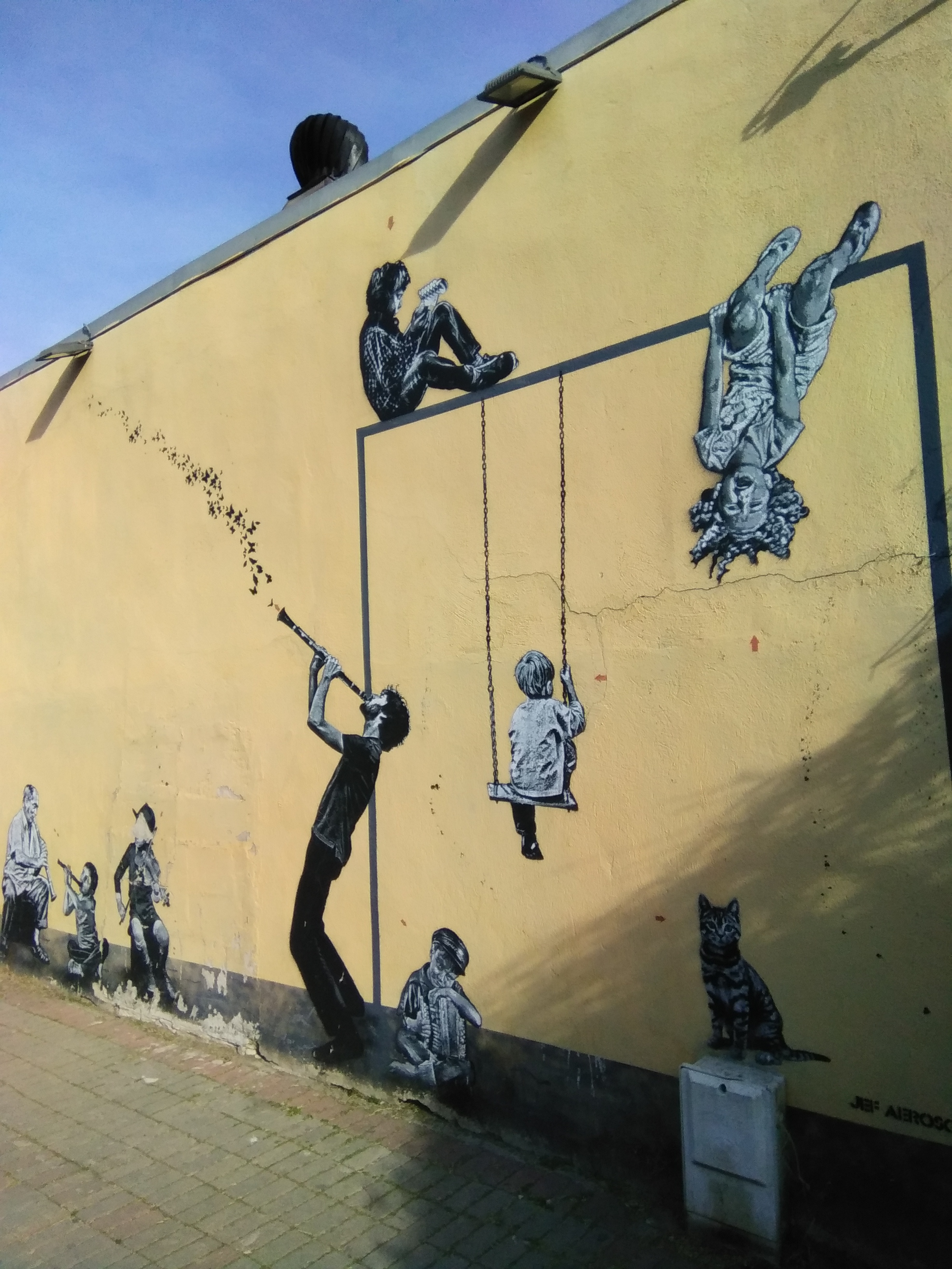 Shared differences by Jef aerosol - Street Art Cities