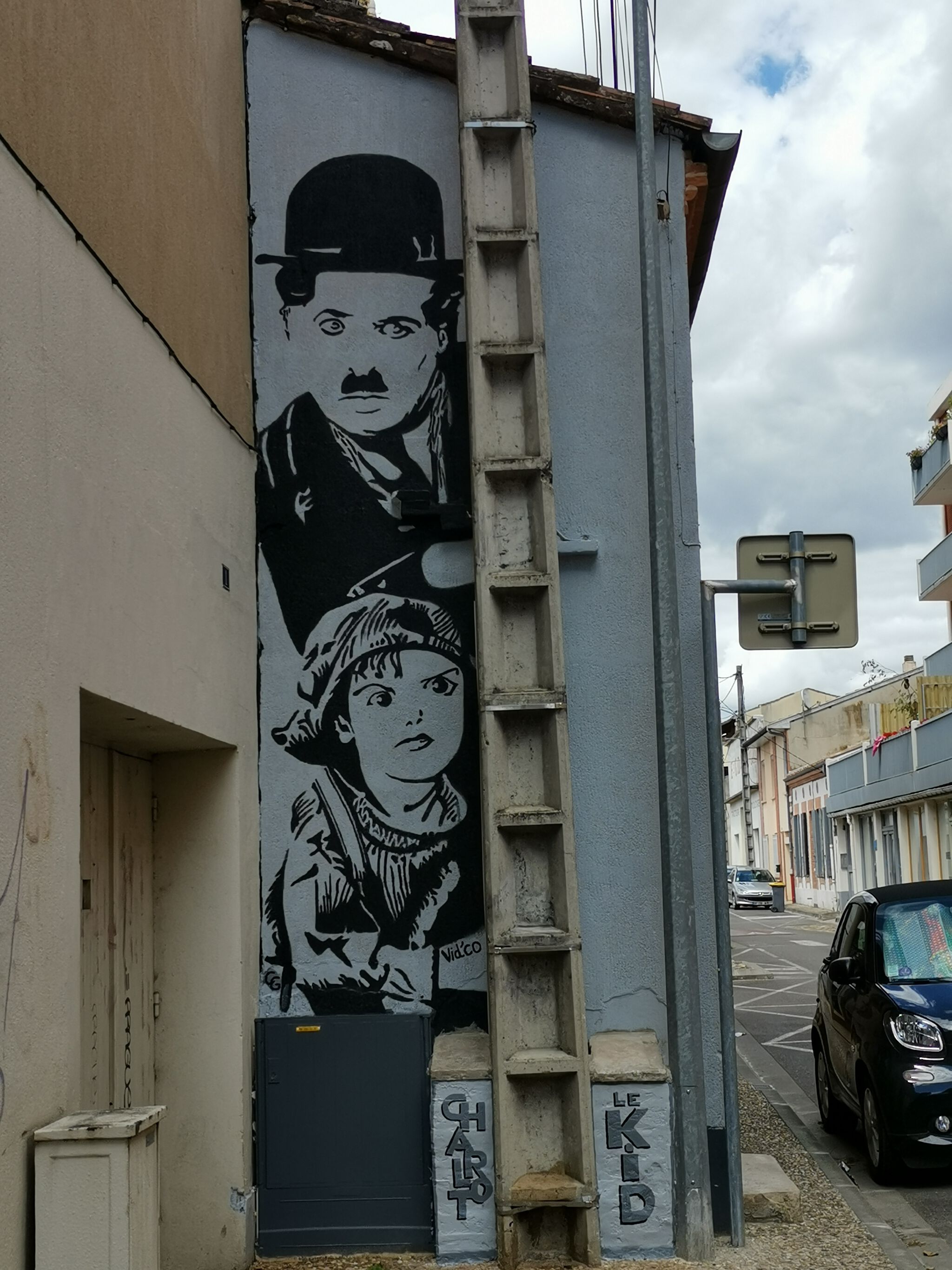 Vid Co&mdash;"The KID" Charlie Chaplin