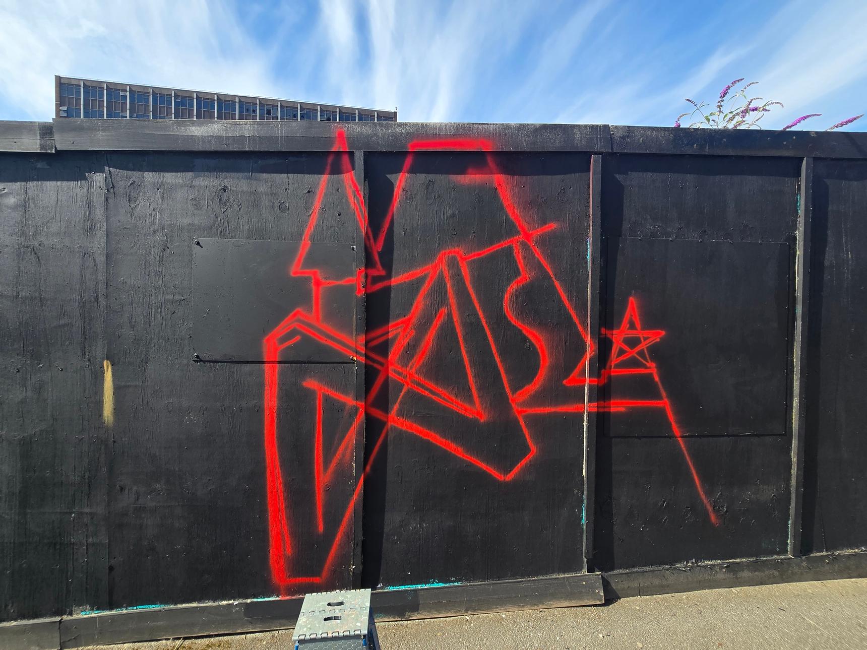Raptor (Stoke-on-Trent)—Untitled