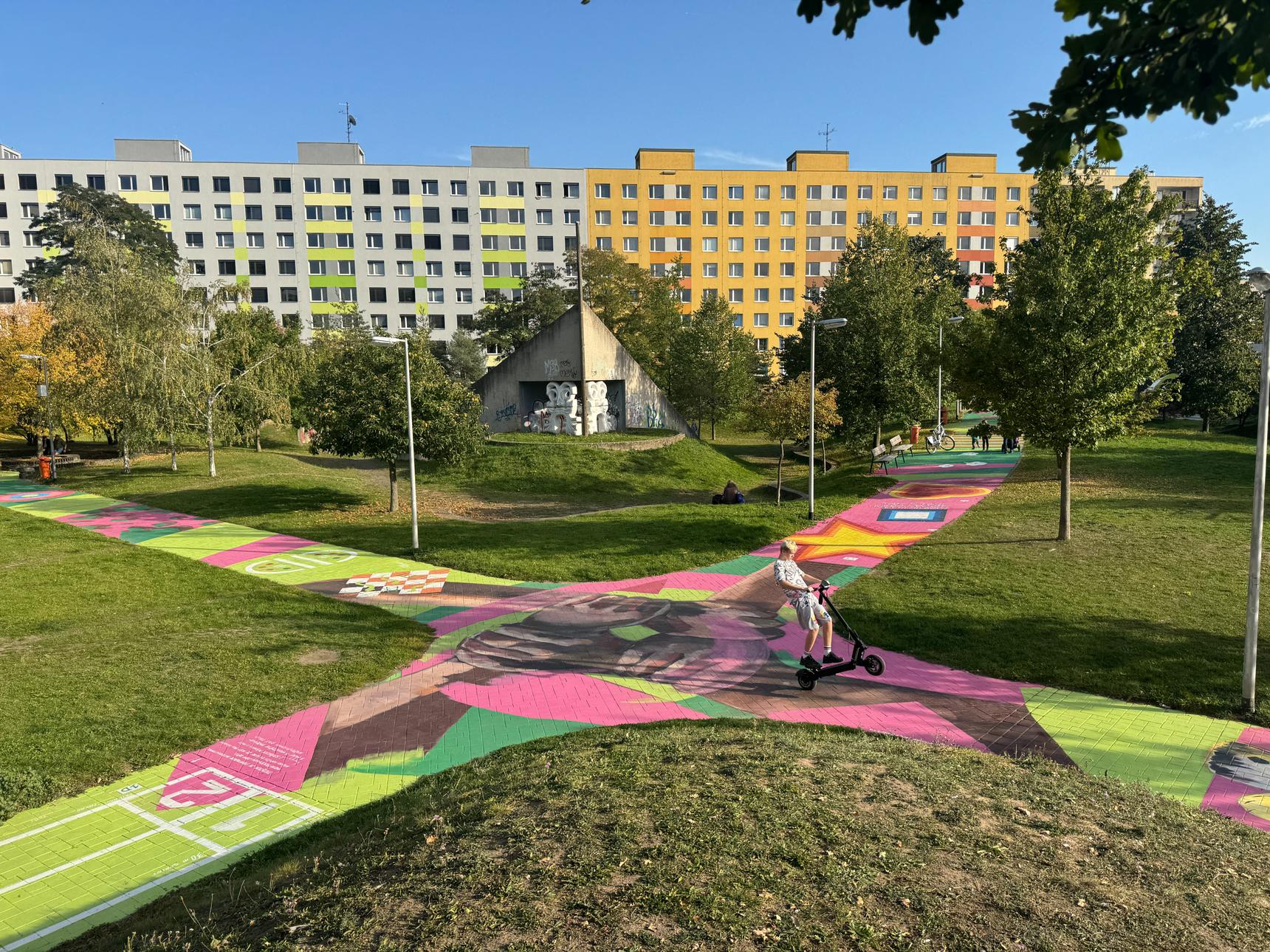 Toy_Box (CZ)—Park Vnitroblok