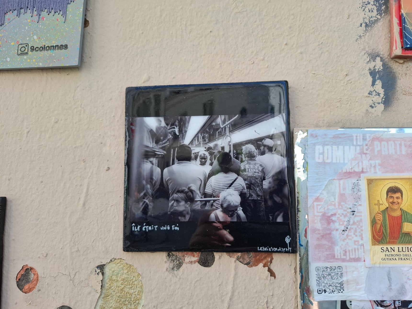 Les Vies Dansent—Photo Wall