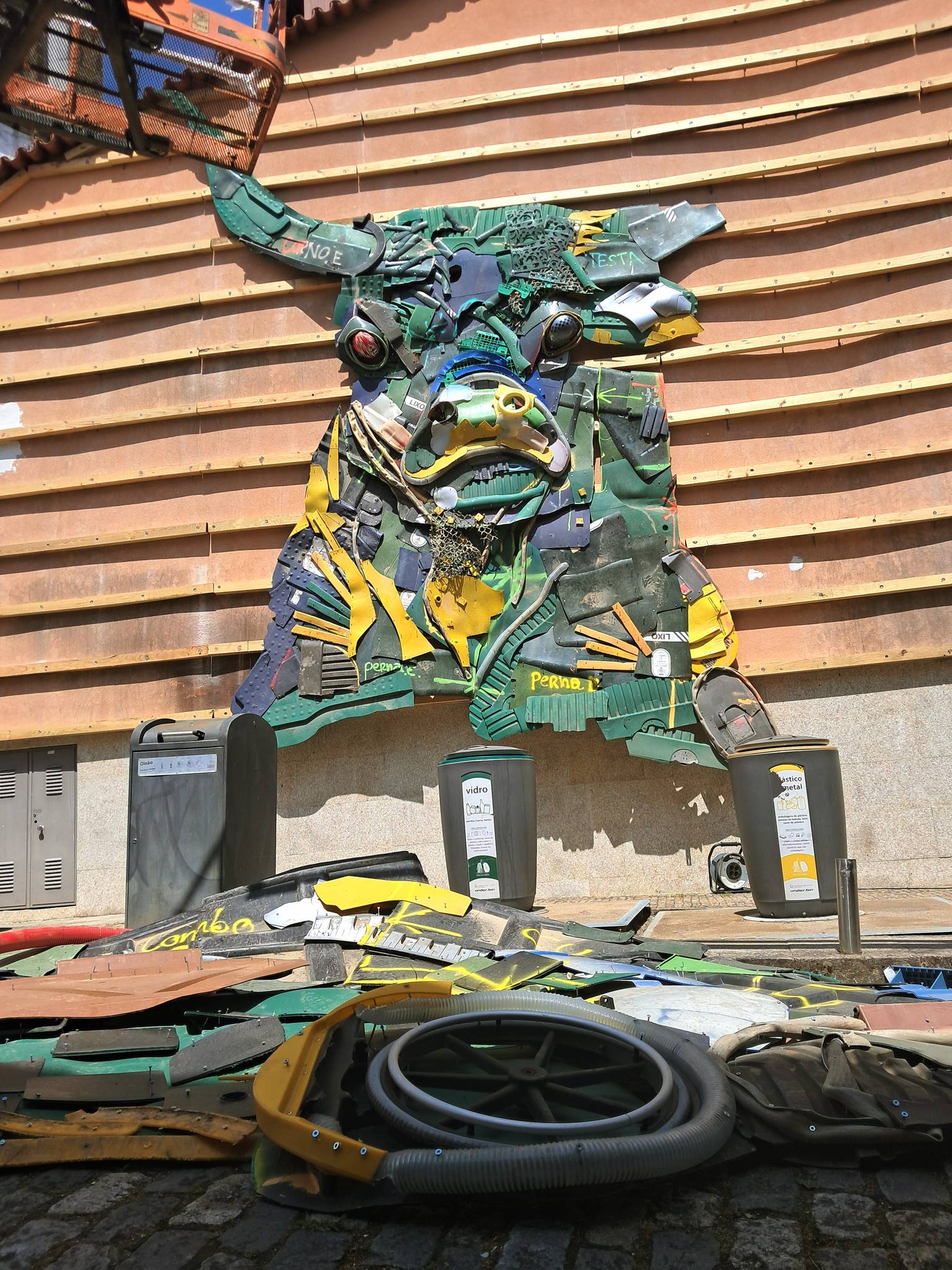 Bordalo ll&mdash;A vaca Cachena