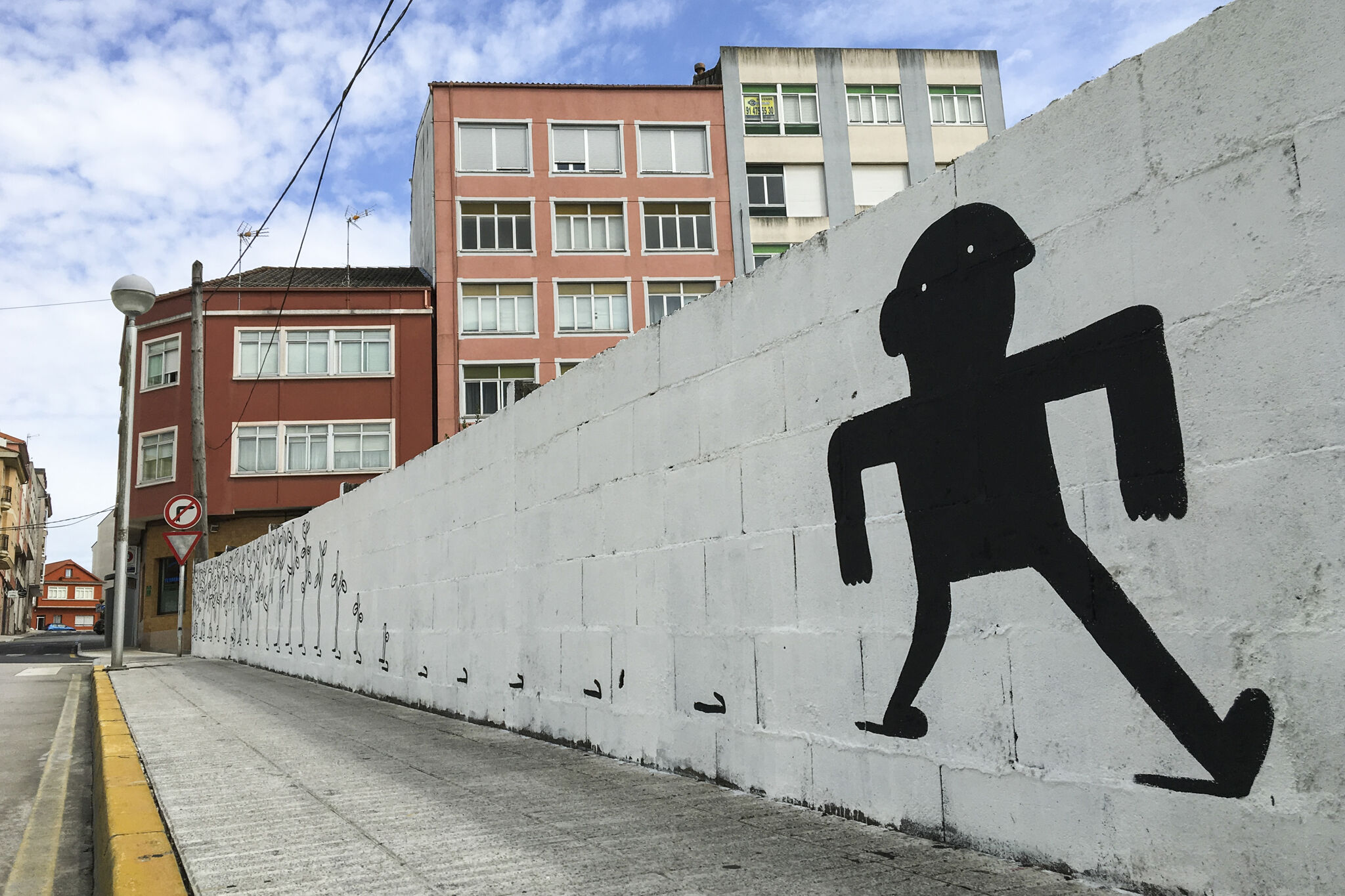 Leandro Barea&mdash;Wall by LEANDRO BAREA for DESORDES CREATIVAS 2019 in Ordes (Galicia-Spain)