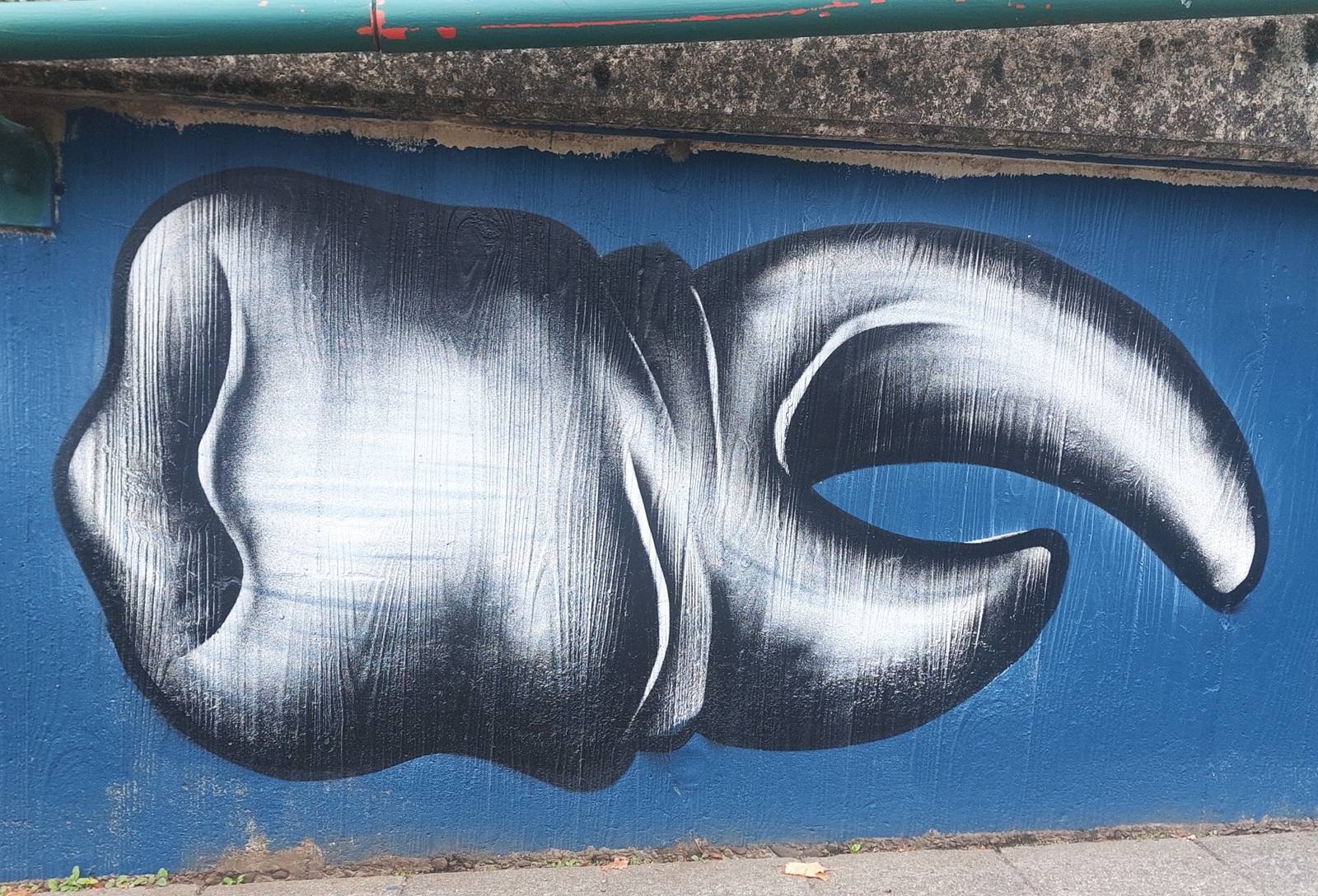 la.kus—undefined