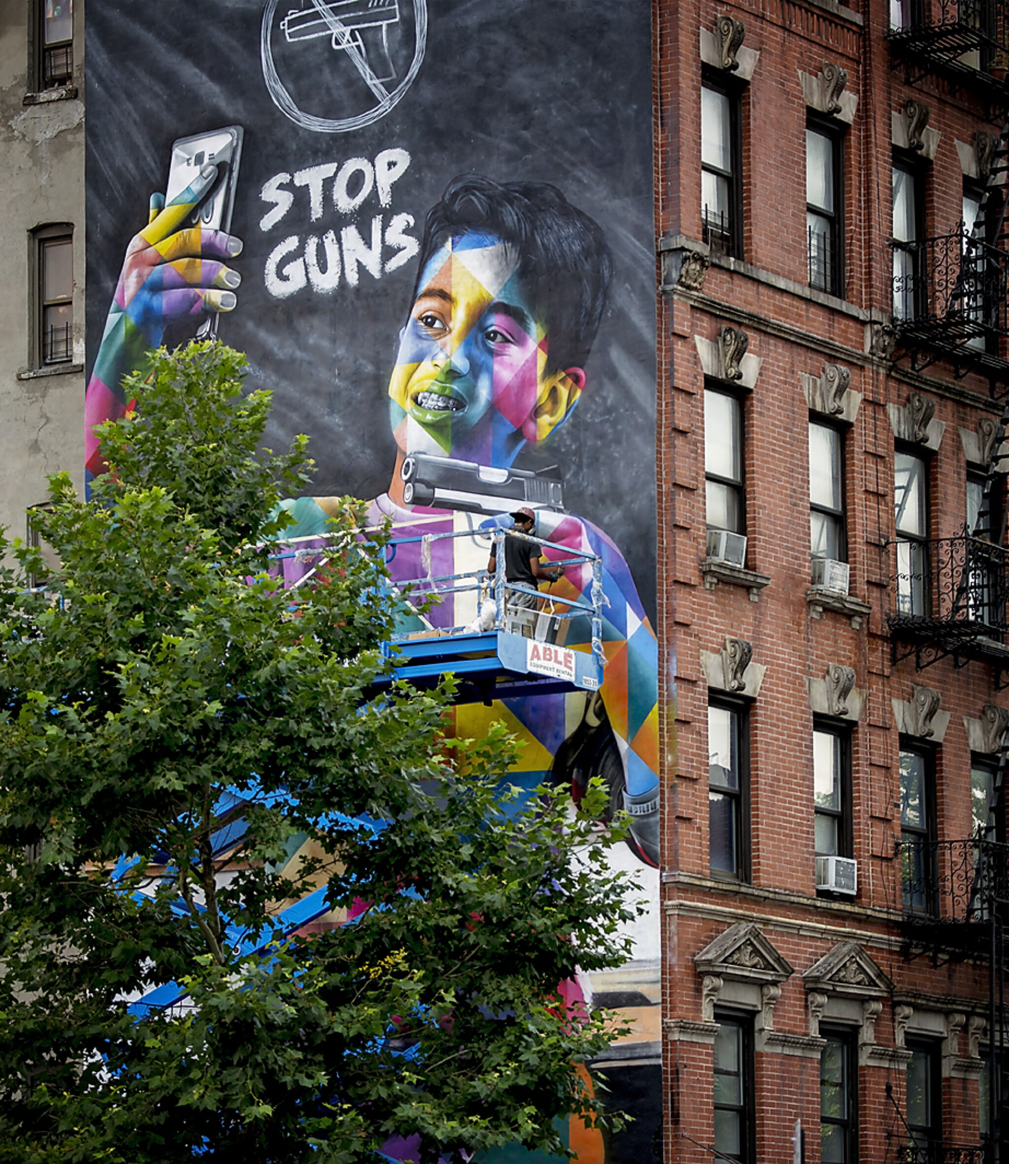 Eduardo Kobra&mdash;Stop Guns