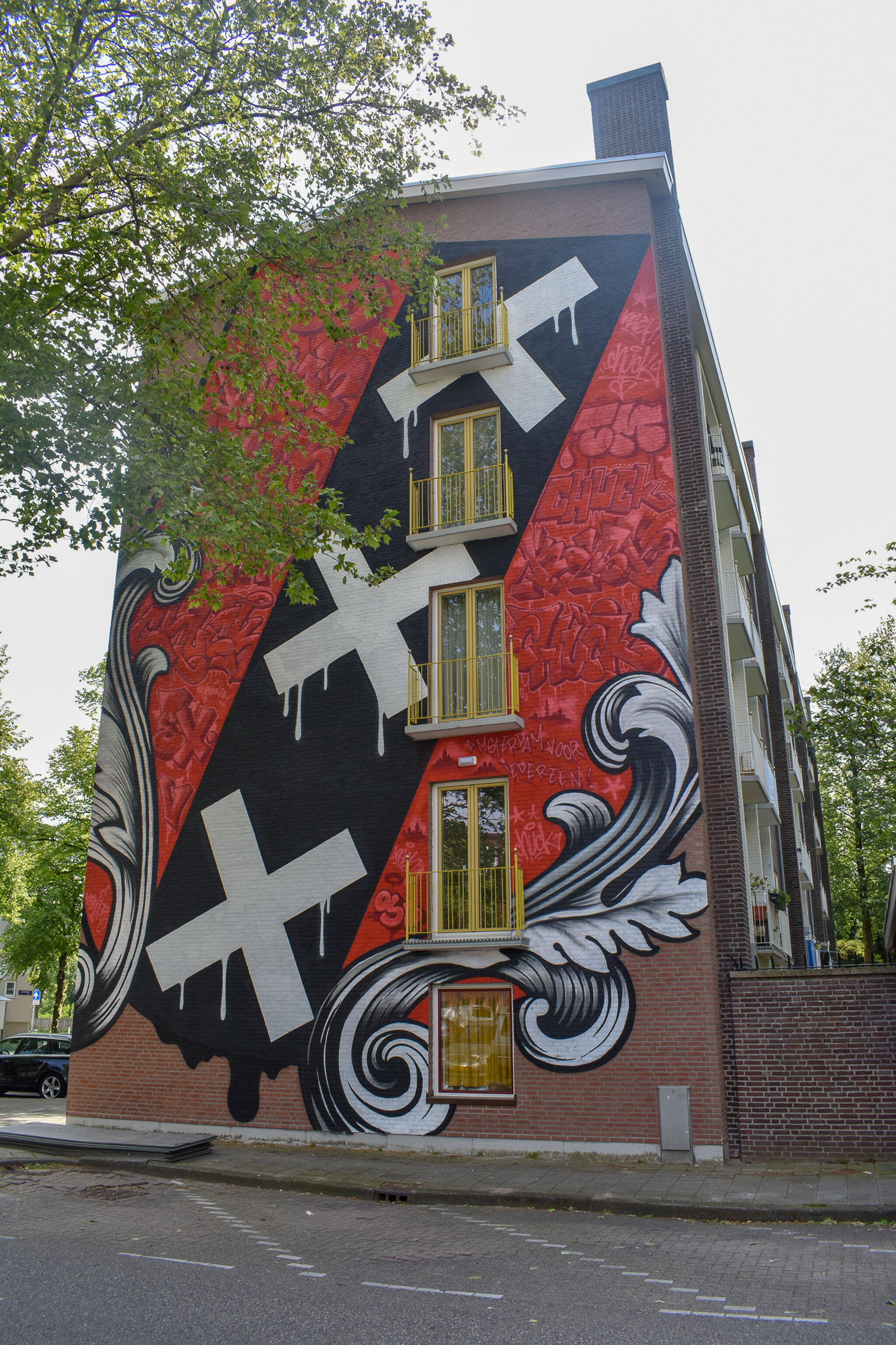 Chuck, If Walls Could Speak&mdash;Coat of Arms Amsterdam