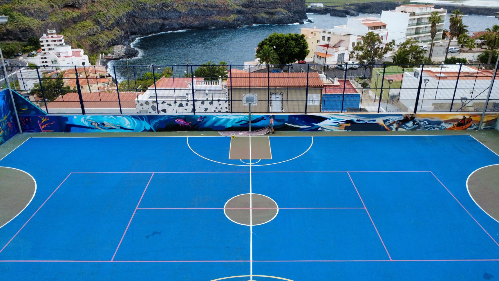 Elia Estévez —Mural Playa San Marcos