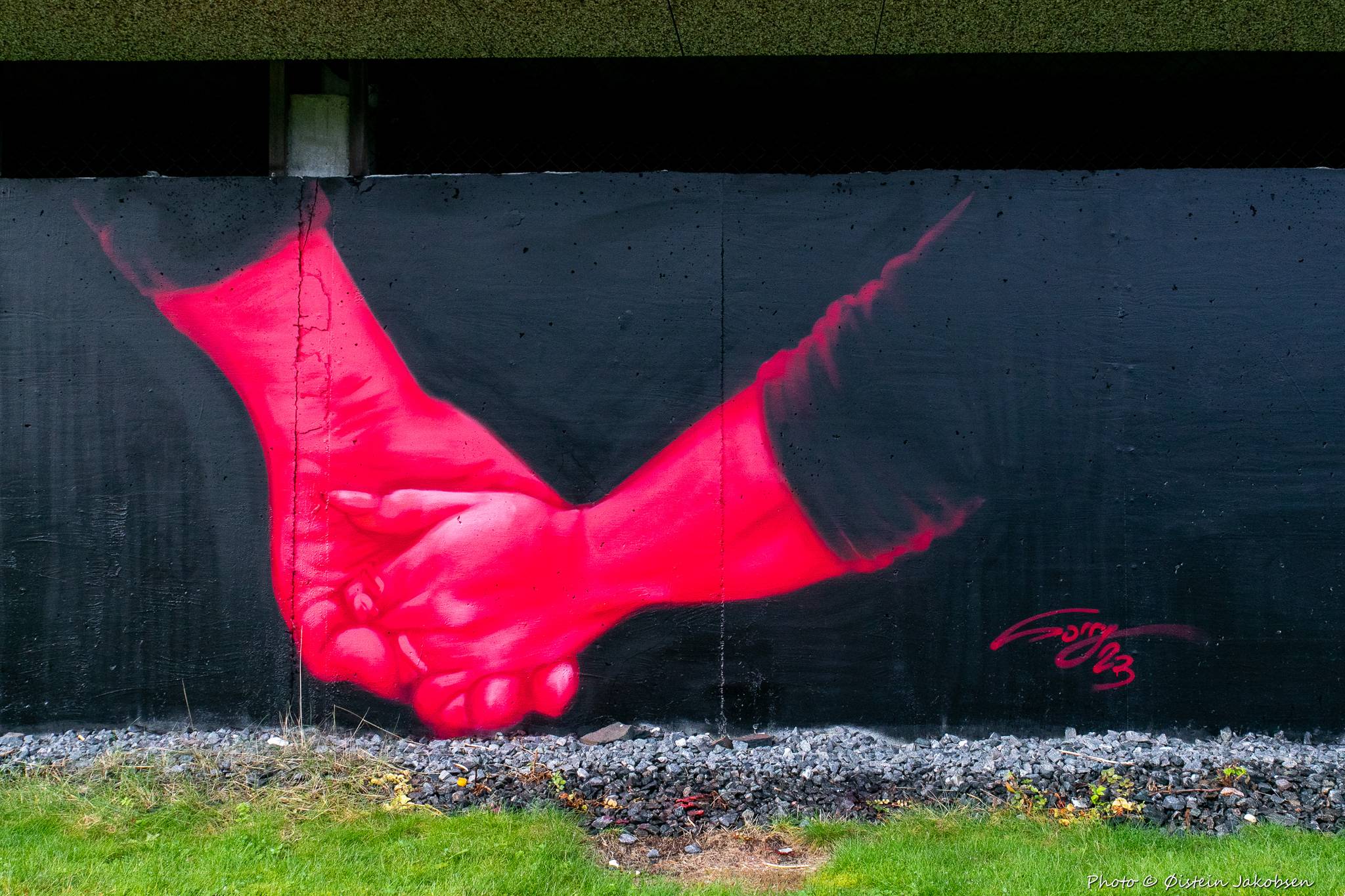 SORRY&mdash;The Hands in Olsvik