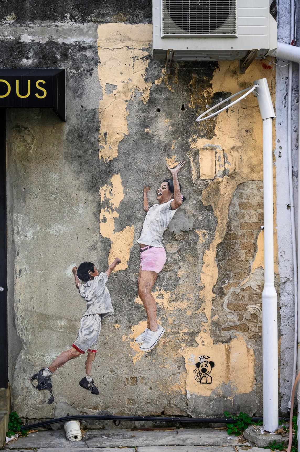 Ernest Zacharevic—Hoola Hoop Basketball