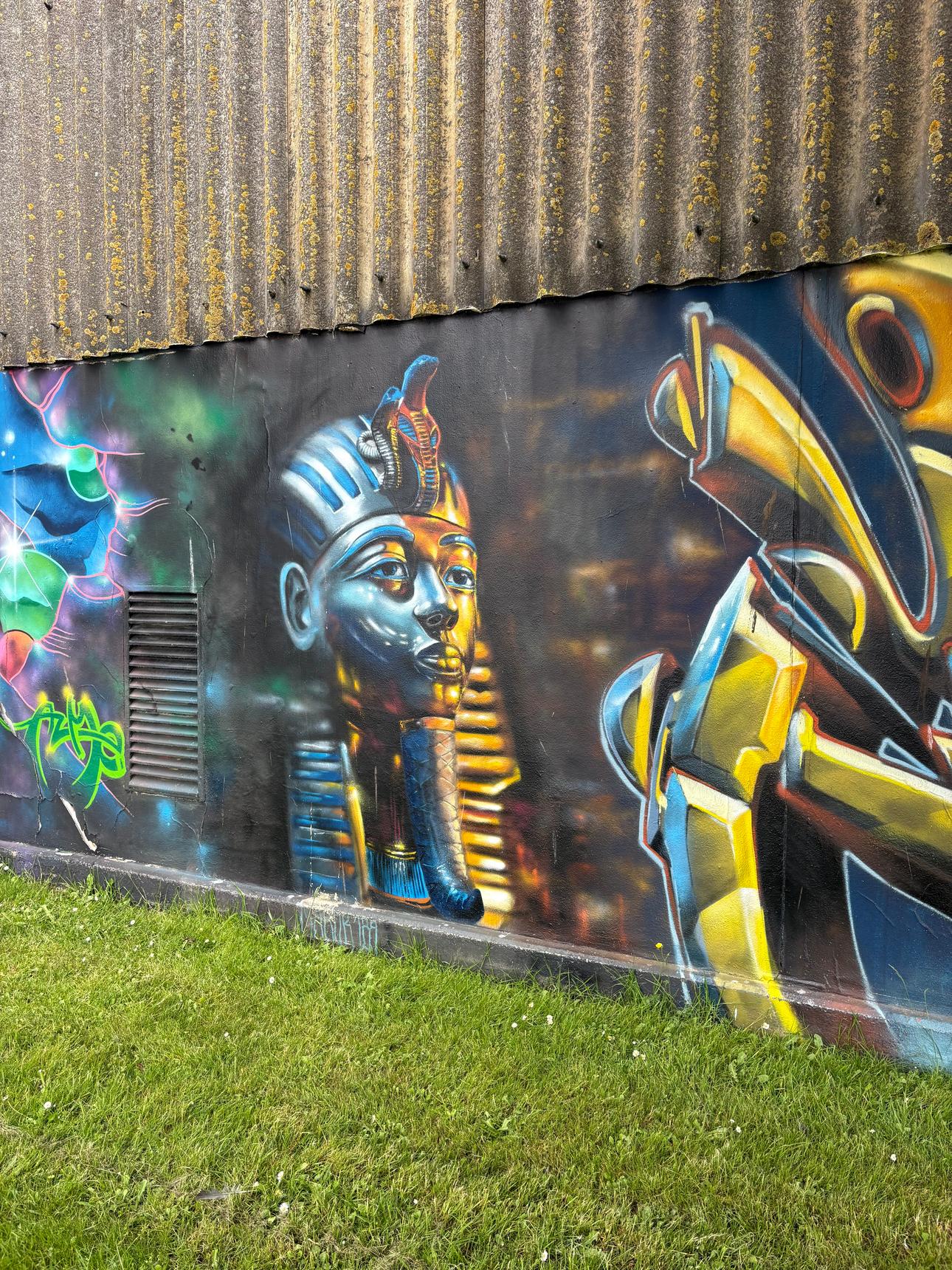 —Grafittiwand Oststr.