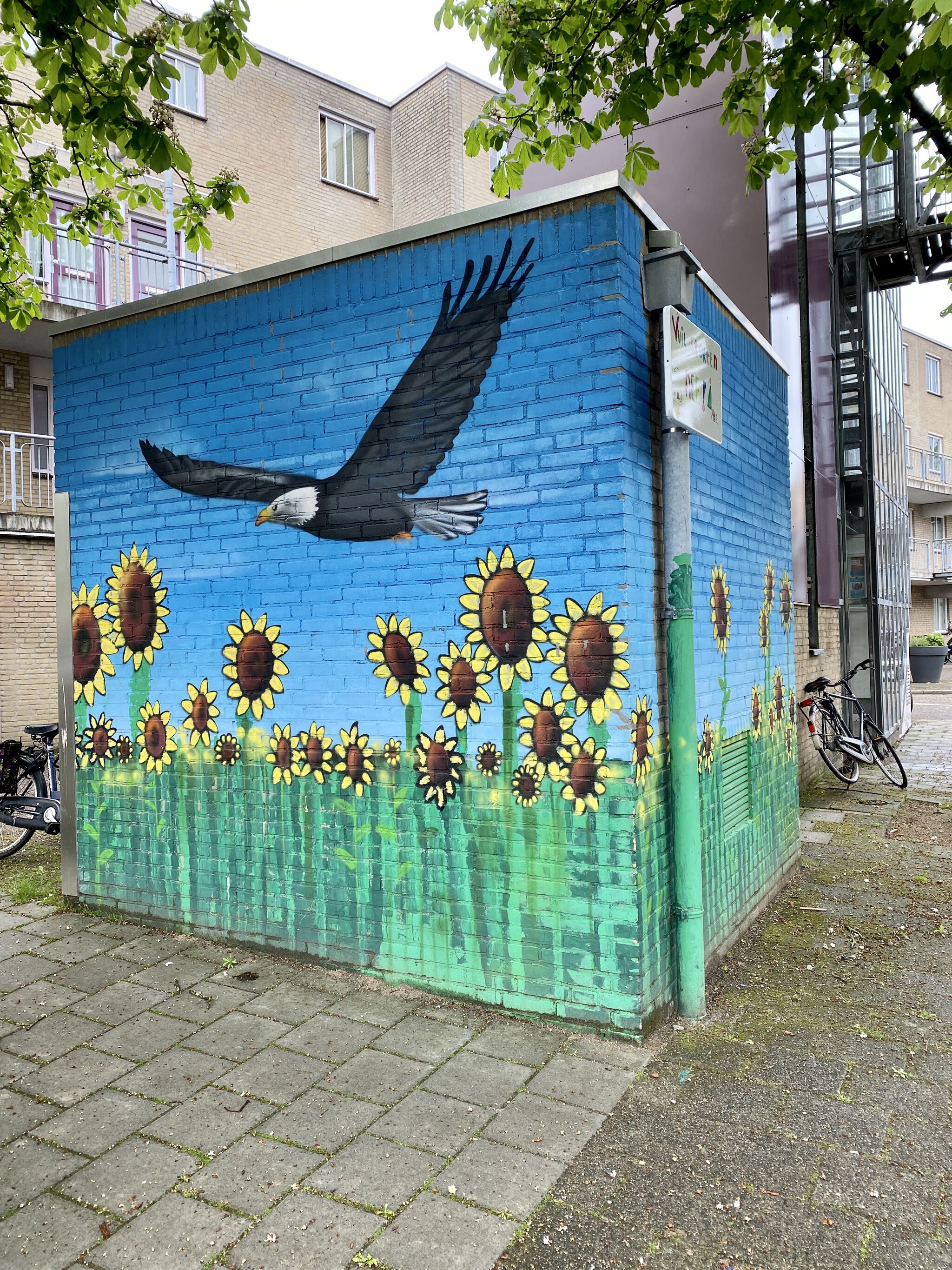 Unknown - Amersfoort&mdash;The eagle and sunflowers