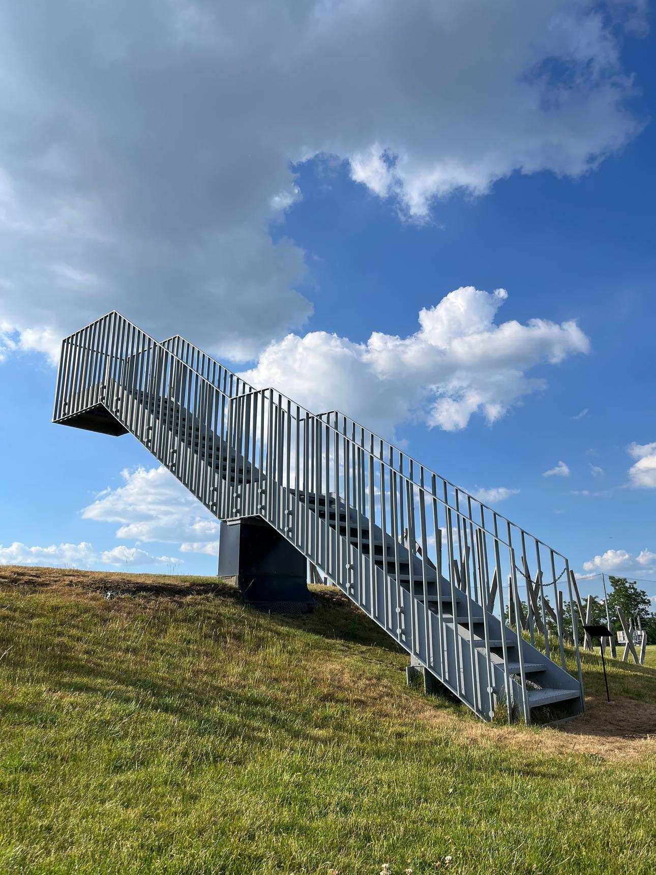 —Galerie Golf Hostivař