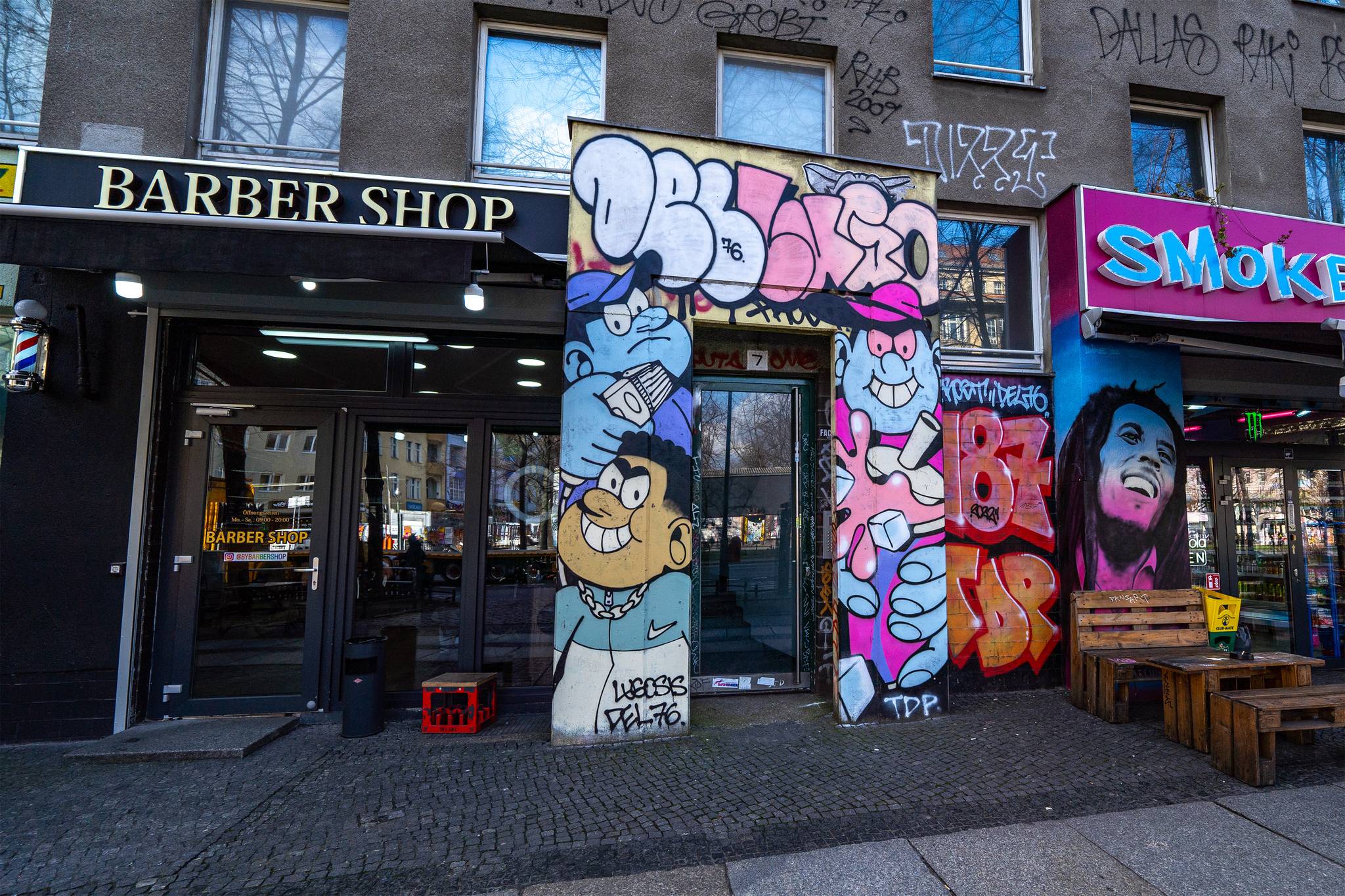 Lugosis&mdash;Barber Shop