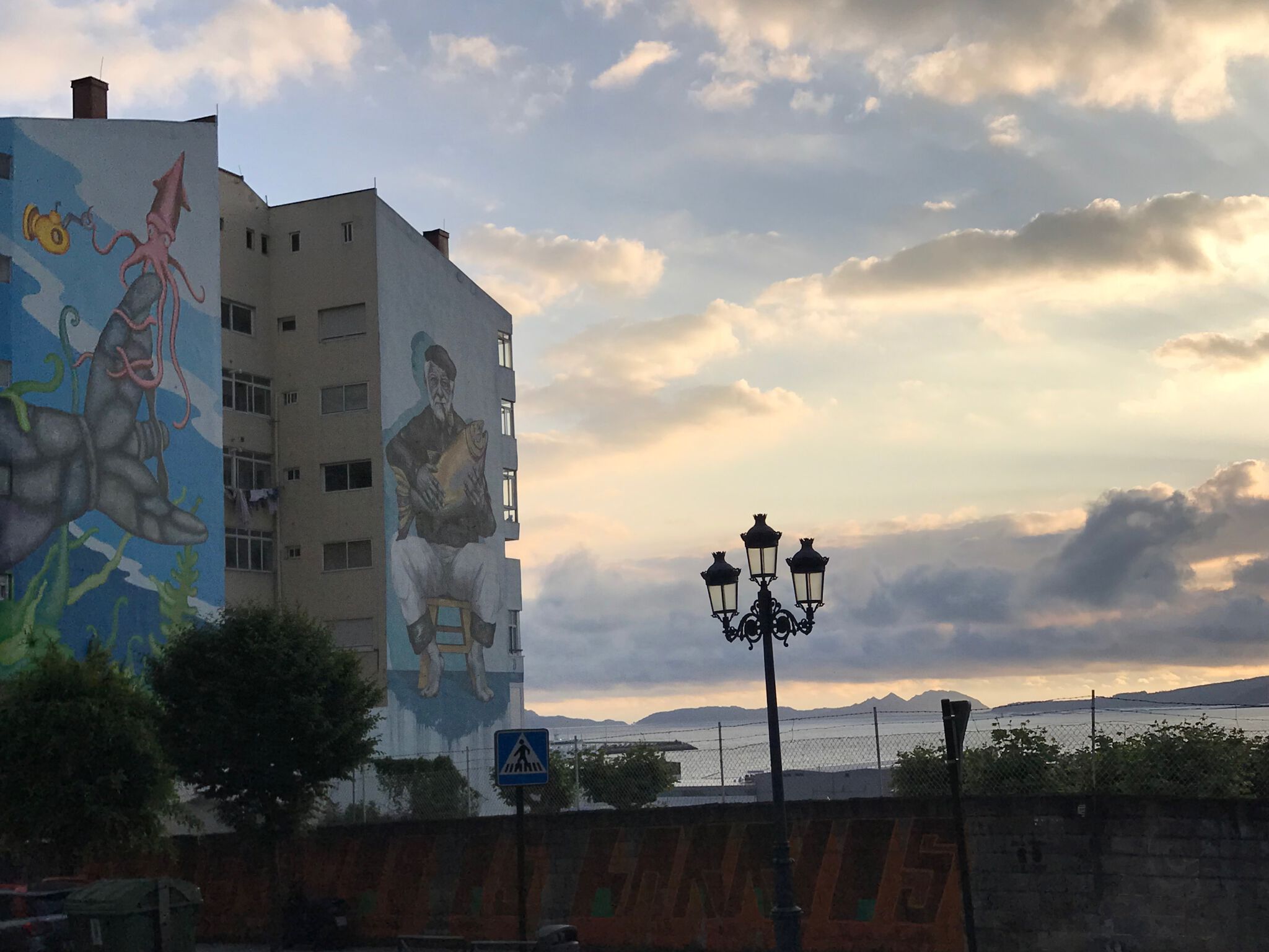 Germán González, Fred Fernández, Frederico Draw&mdash;"Sea Walls for Oceans"