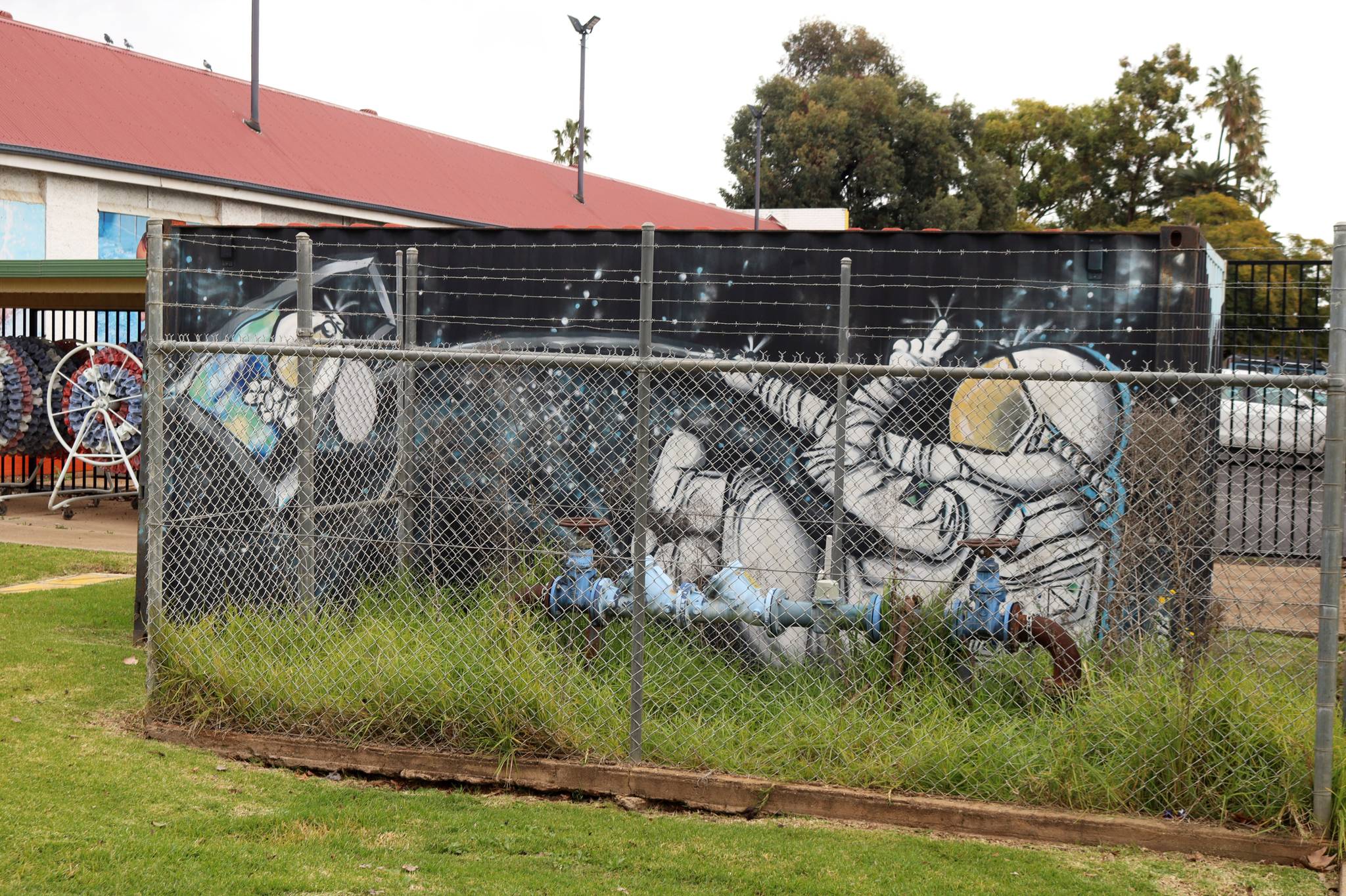 Solid Signs&mdash;BOOMDubbo Container