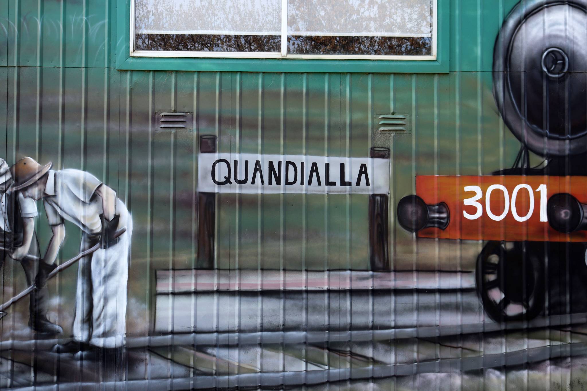 Simon White&mdash;Quandialla Mural