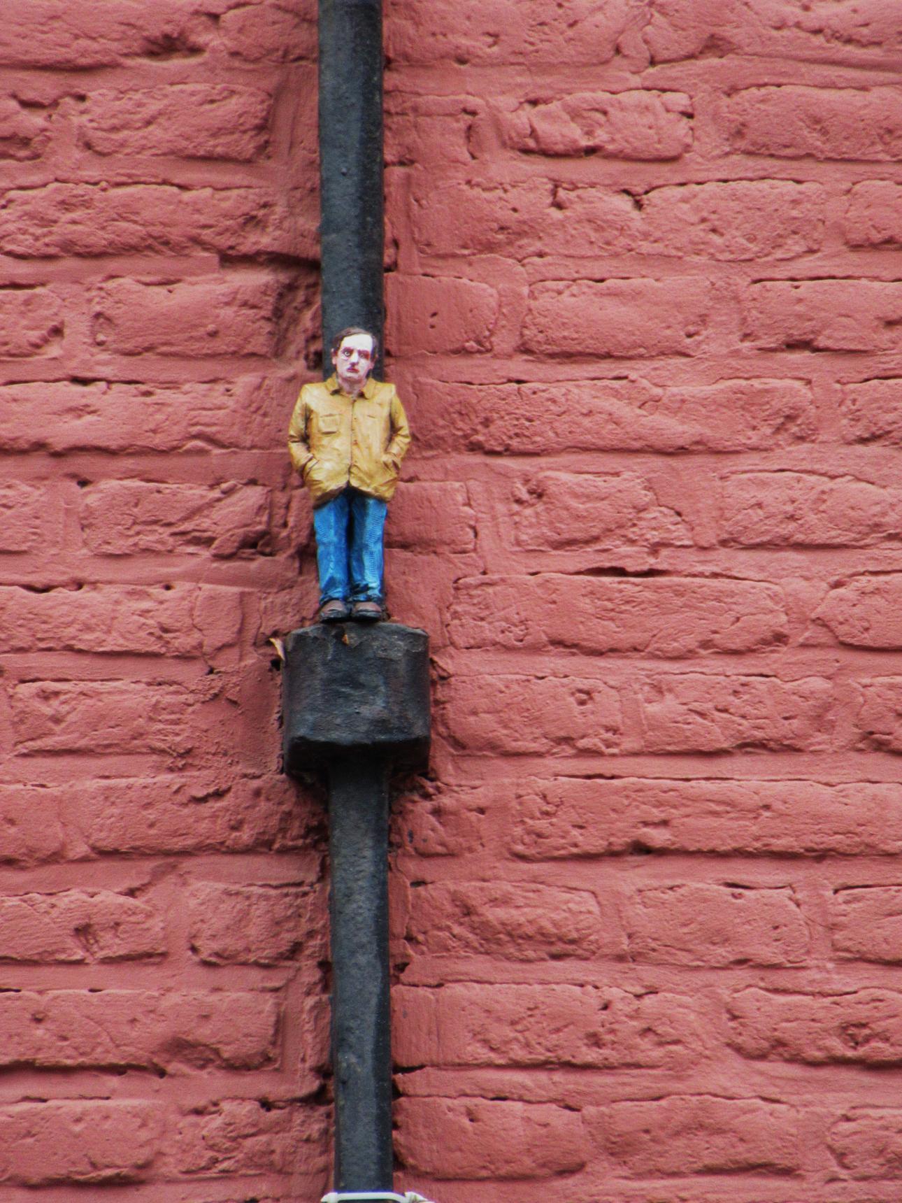 Isaac Cordal—Installations for 50 years De Sleep