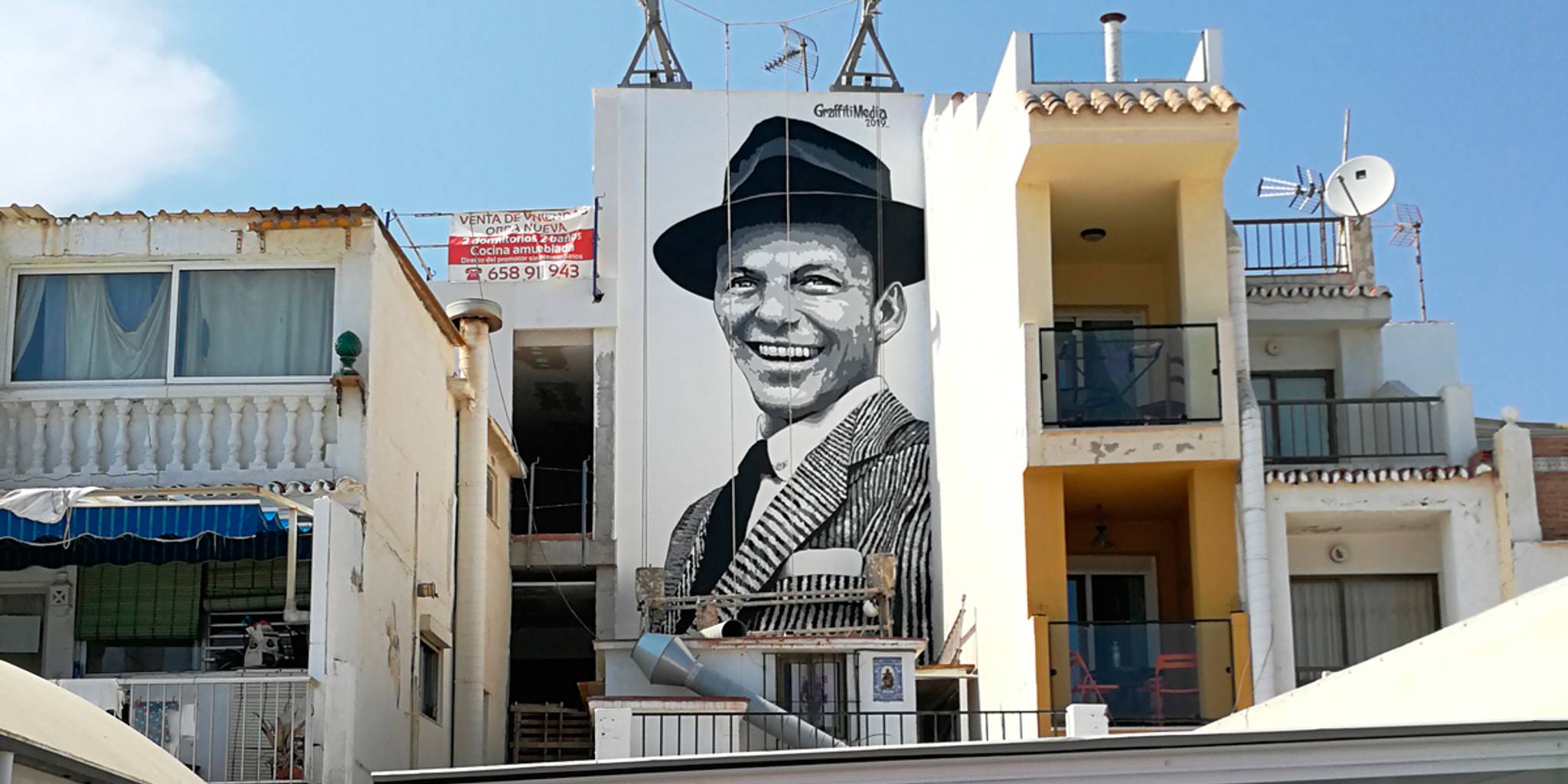 Graffiti Media&mdash;Frank Sinatra