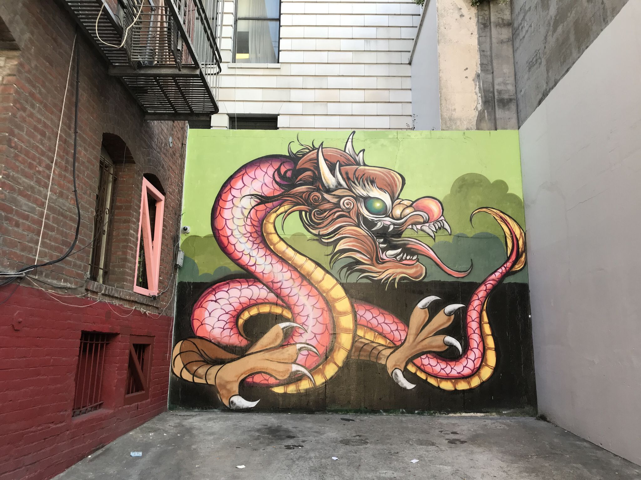 Luke Dragon&mdash;Alley dragon