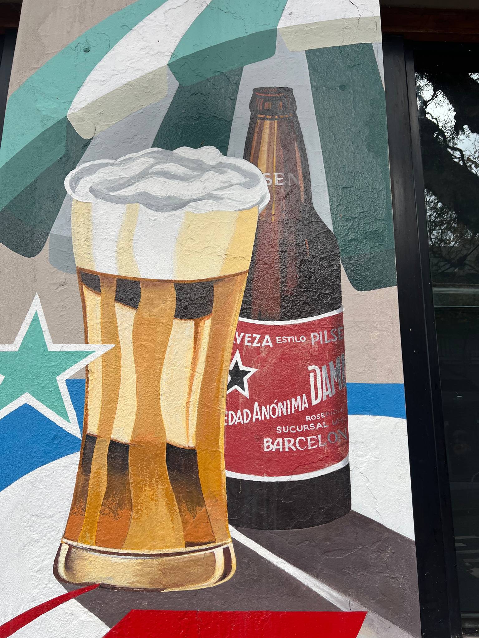 Higgin Signs&mdash;Estrella Damm