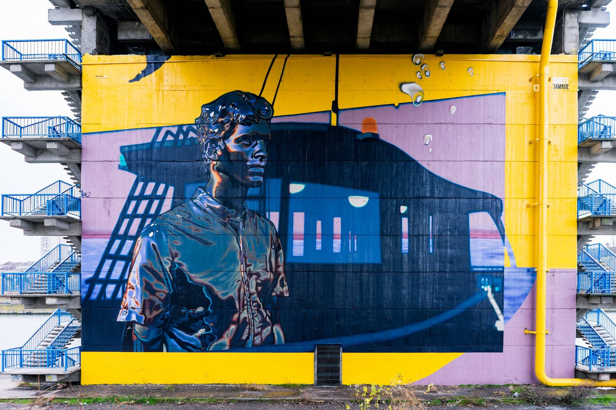 OutlineStreetArt , Sweet Damage Crew&mdash;Medgidia Bridge