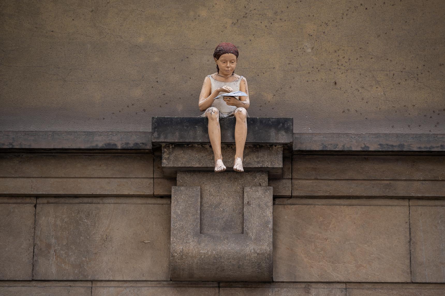 Magdalena Popławská—Girl with a Paper Swallow