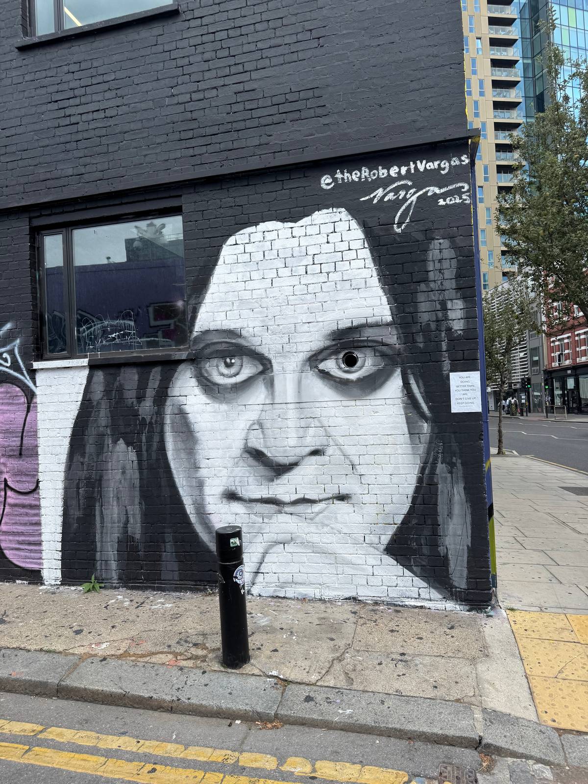 Artist Robert Vargas - Street Art Cities
