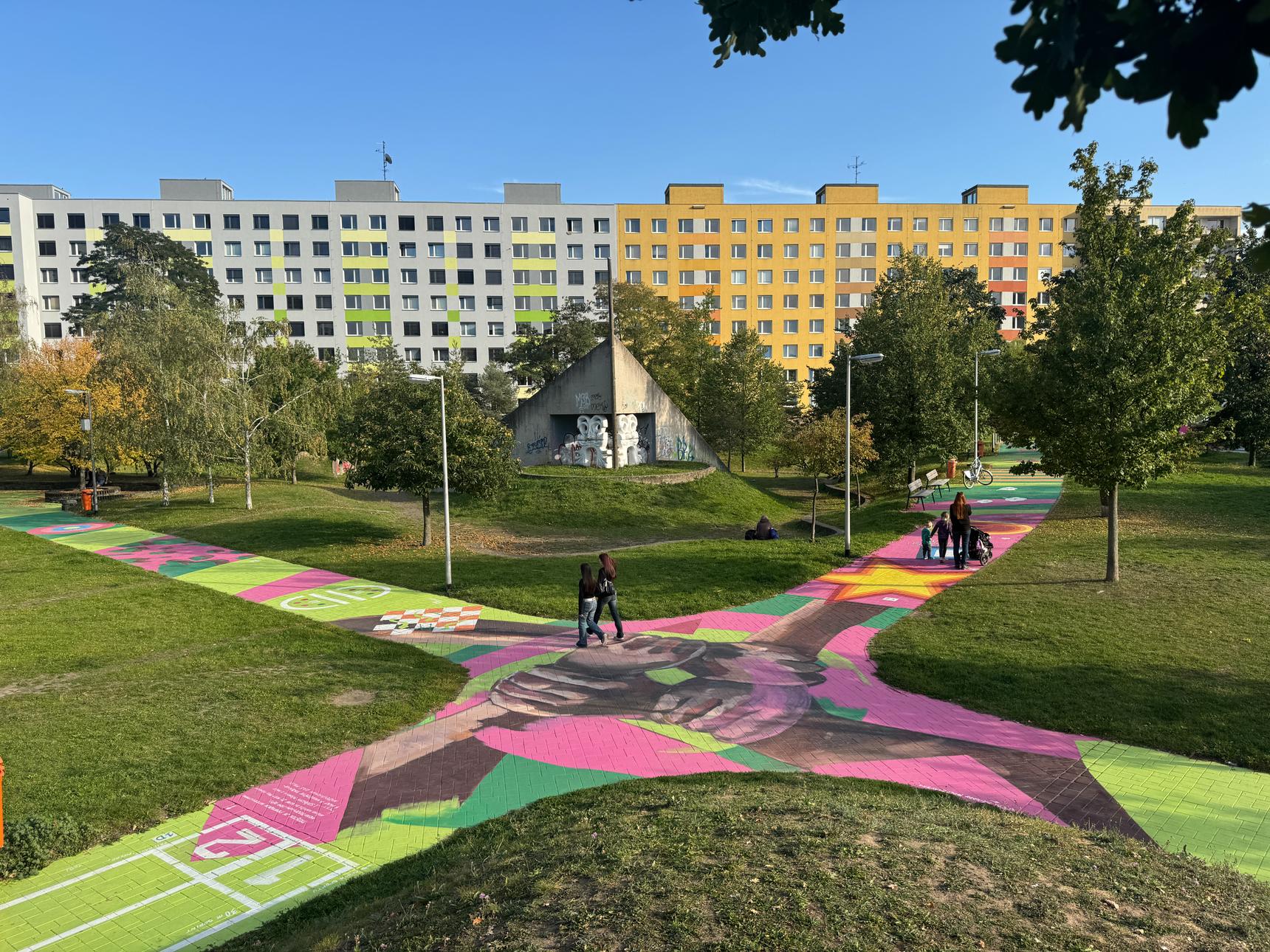 Toy_Box (CZ)—Park Vnitroblok