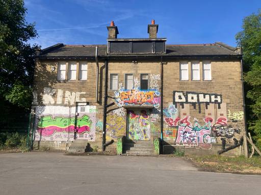 Bolton Woods Free Wall