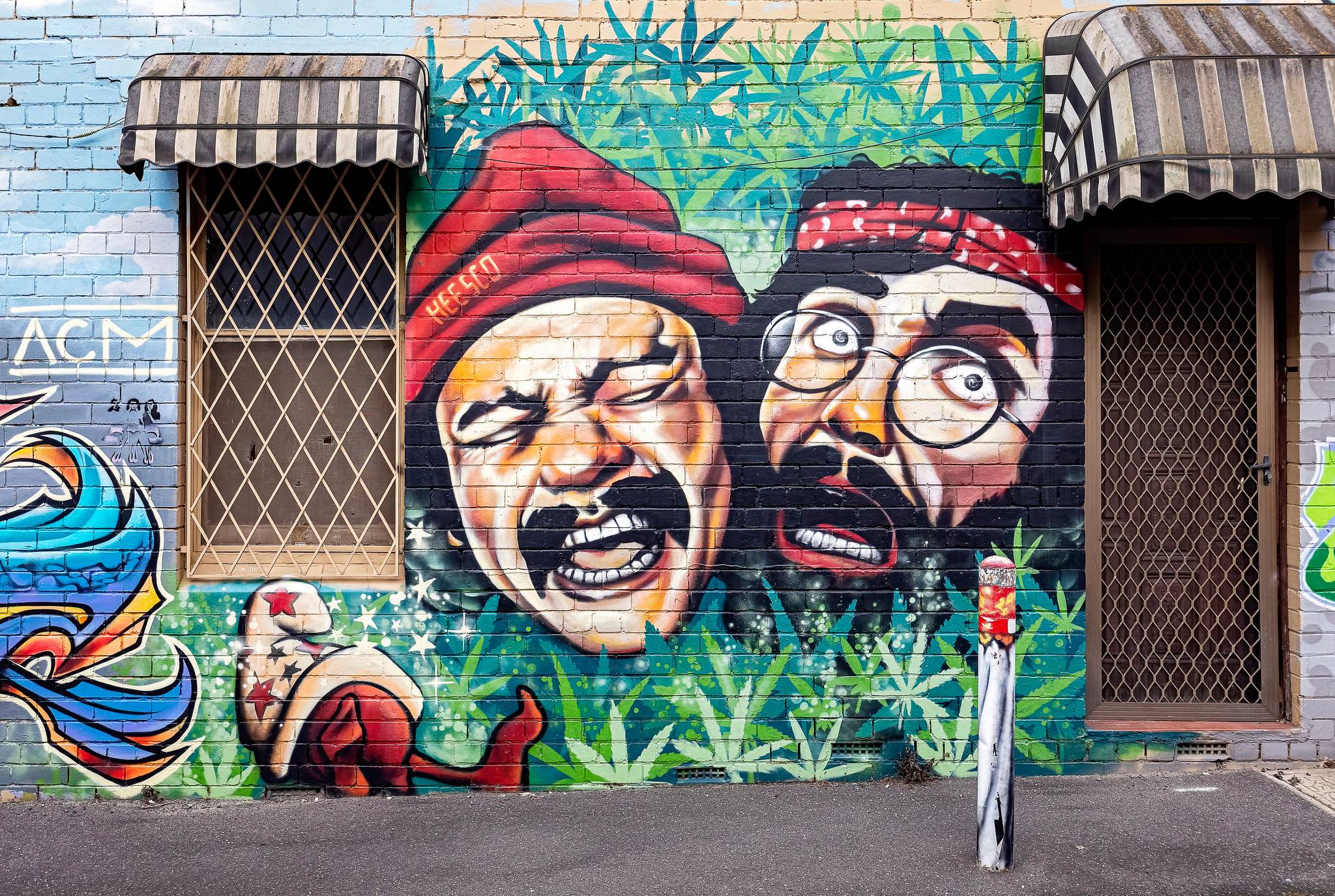 Heesco&mdash;Cheech & Chong