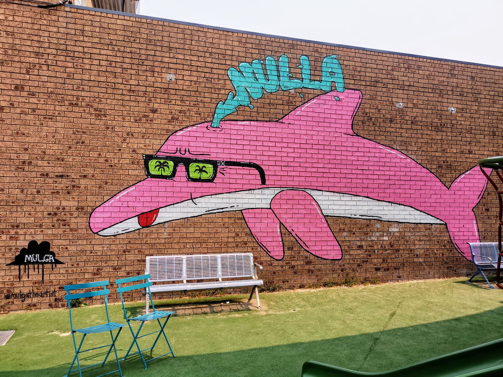 Dolphin Pete by Mulga - Street Art Cities