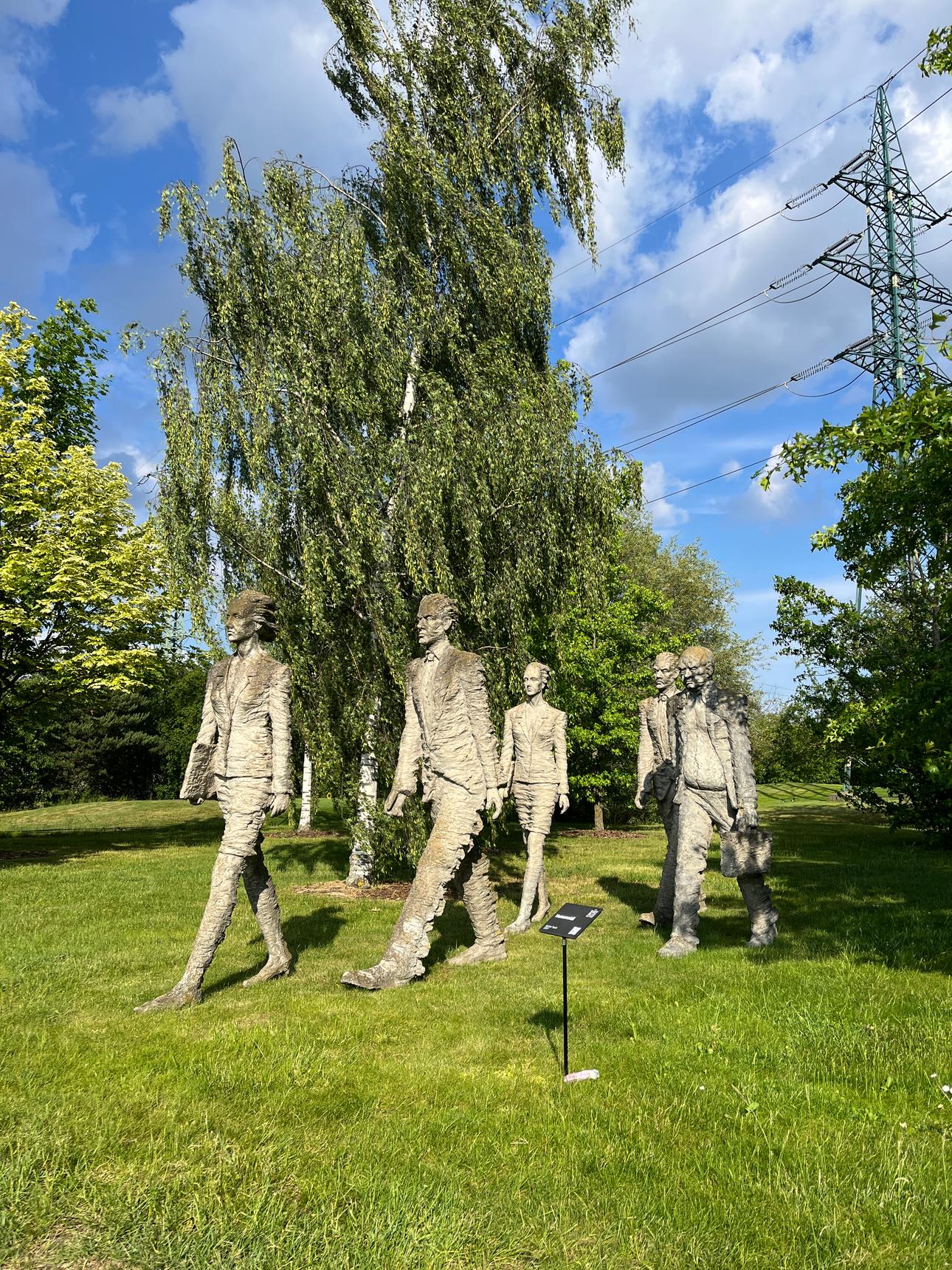 —Galerie Golf Hostivař