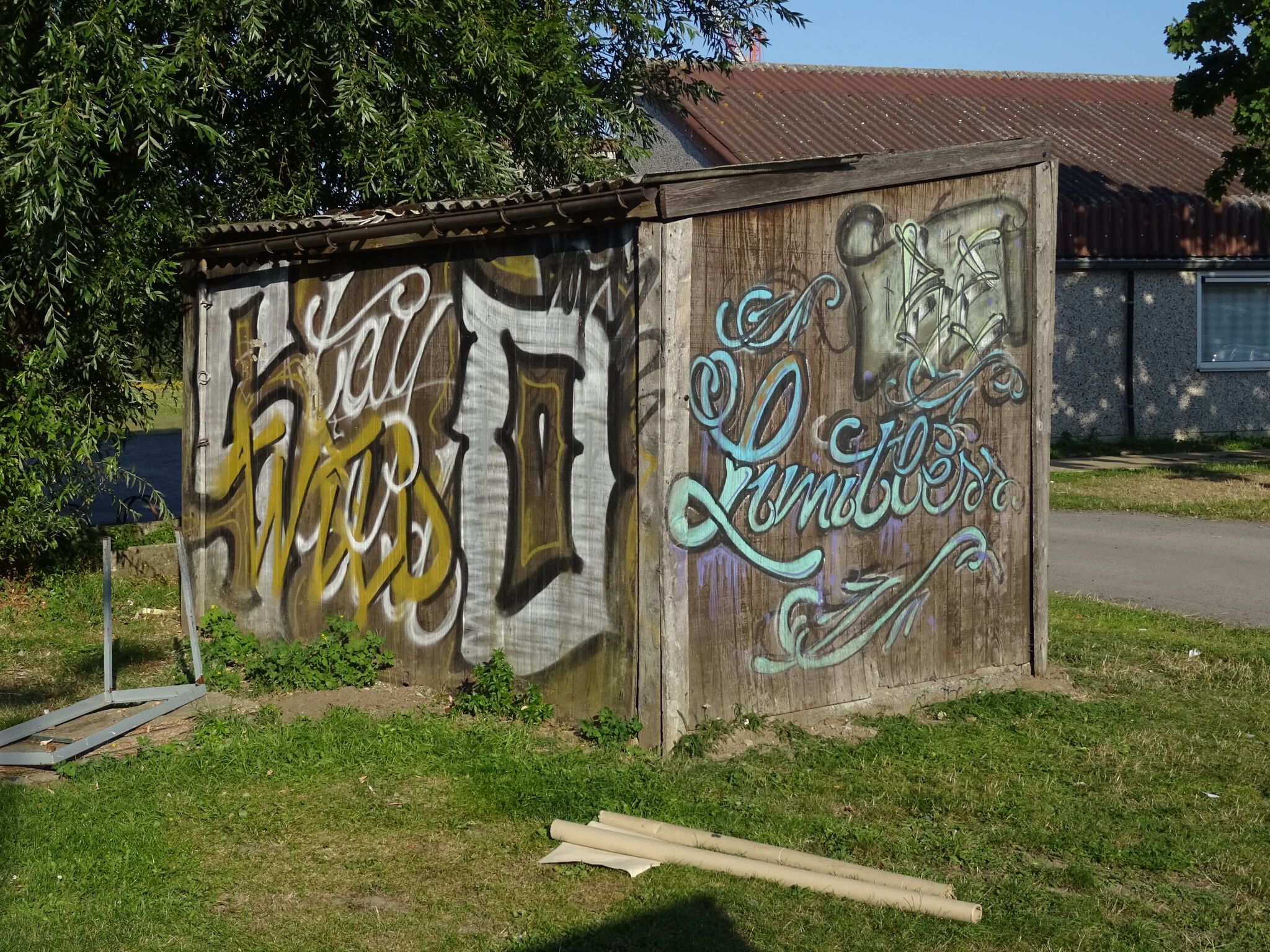 &mdash;legal graffiti wall