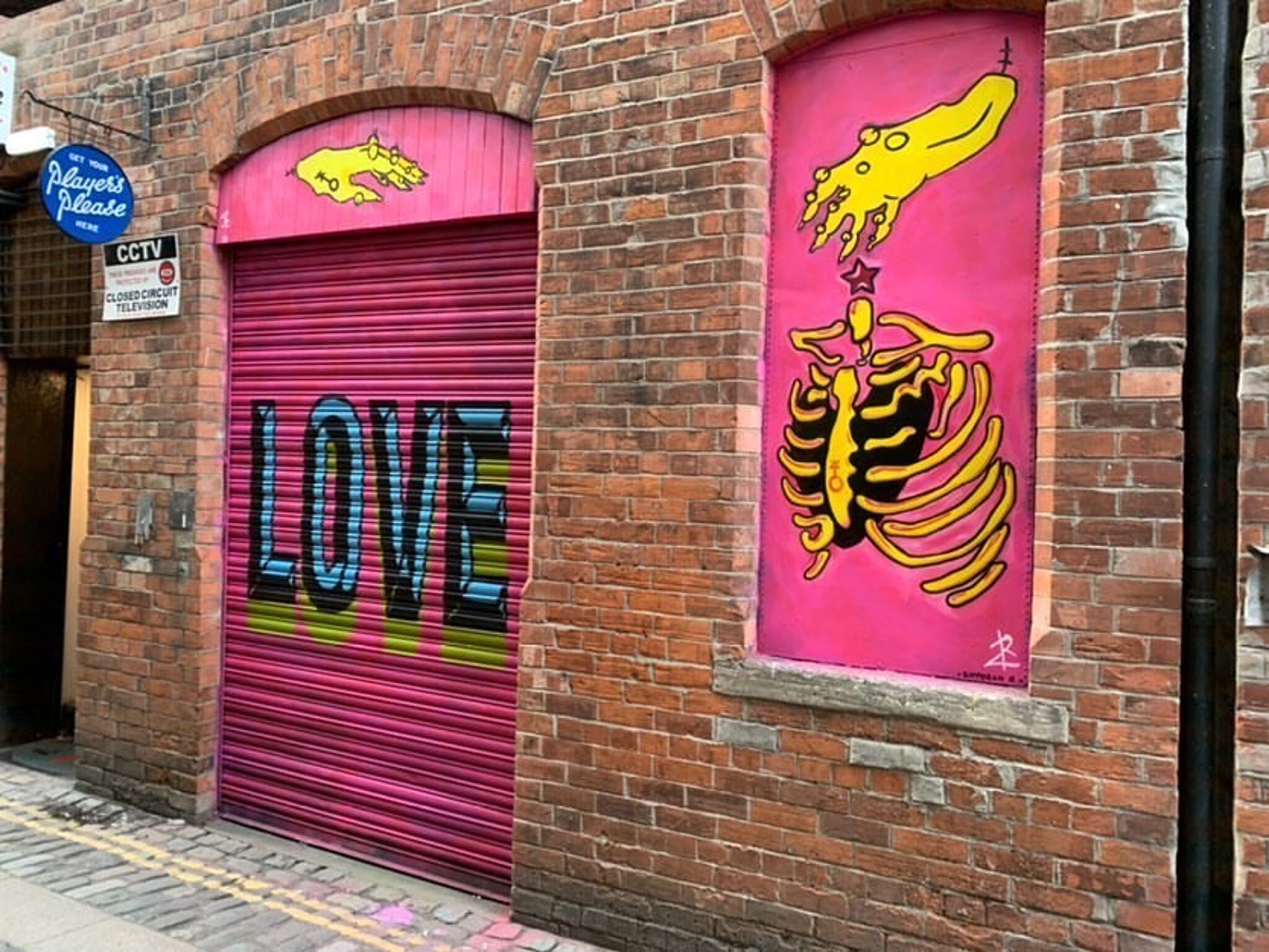 Zippy&mdash;Love is Love