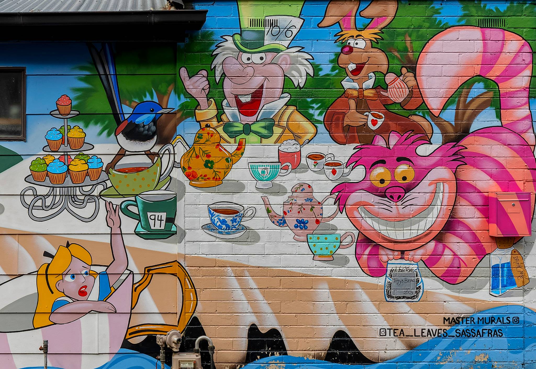 Master Murals&mdash;Alice in Wonderland