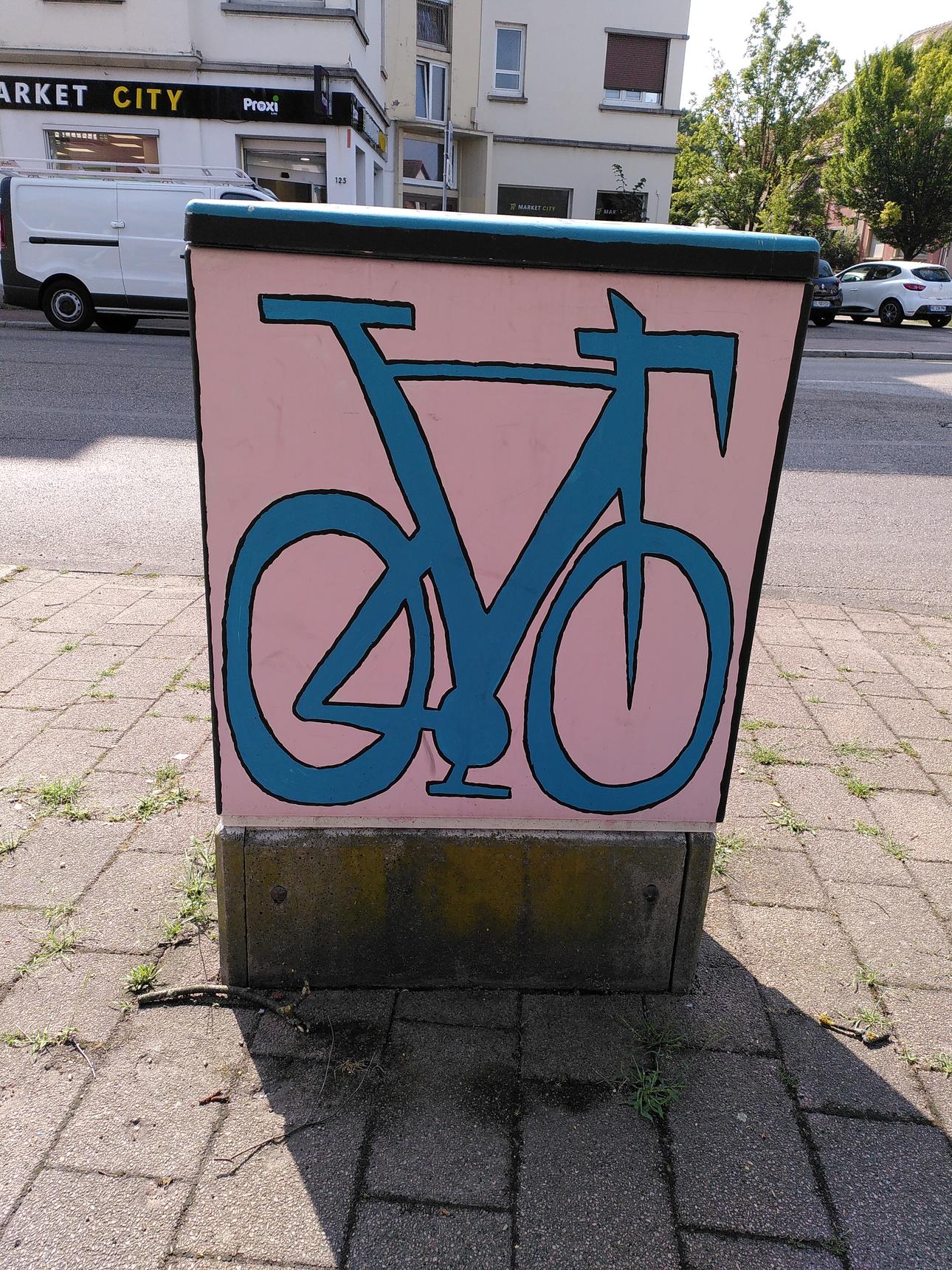 Tautoradio—LOVE-FILLED STROLL THROUGH THE GREEN MOUNTAIN NEIGHBORHOOD