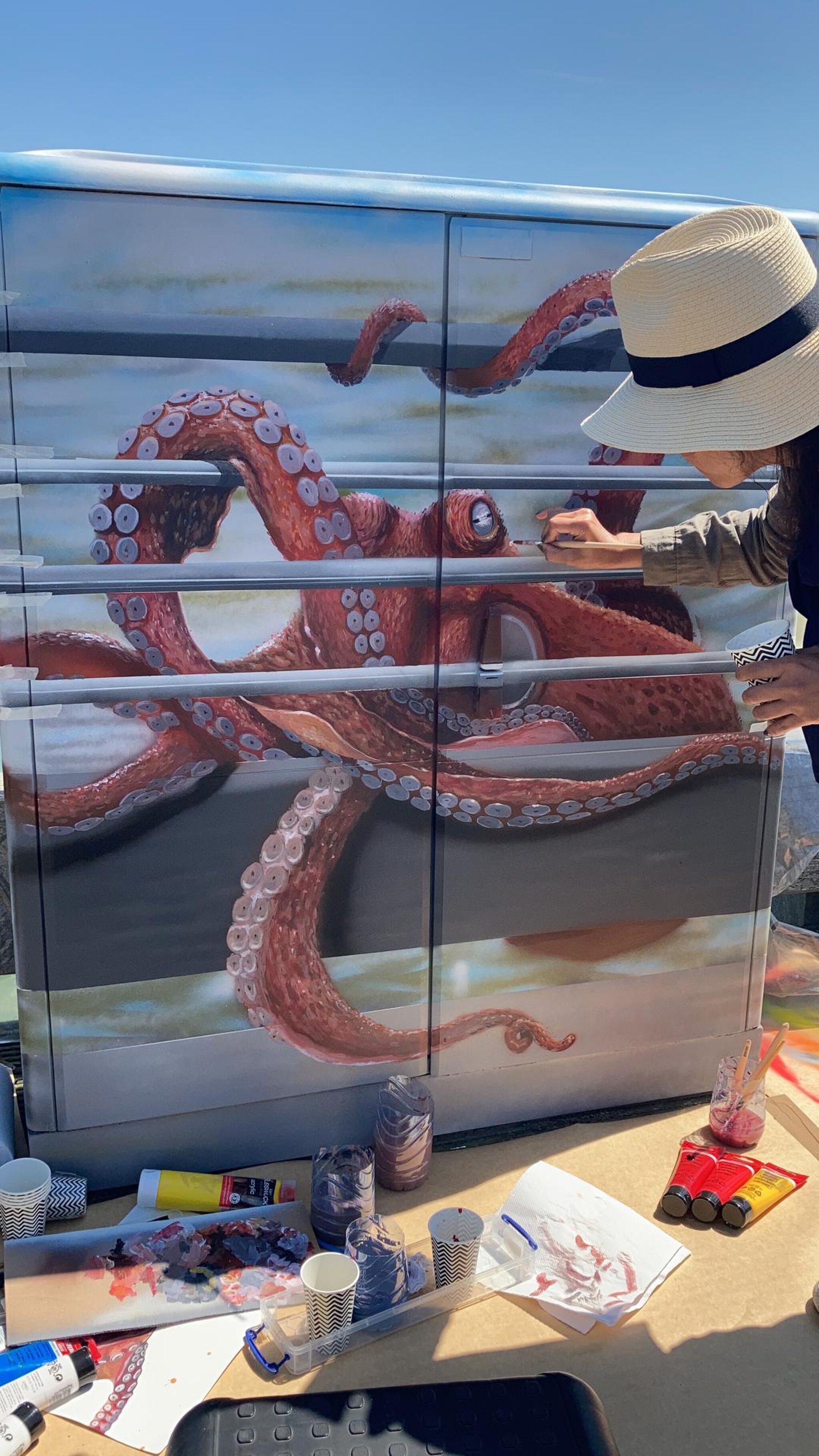 Nadesign Thaiyinyong&mdash;Tour Elentrik - Illusie van een octopus