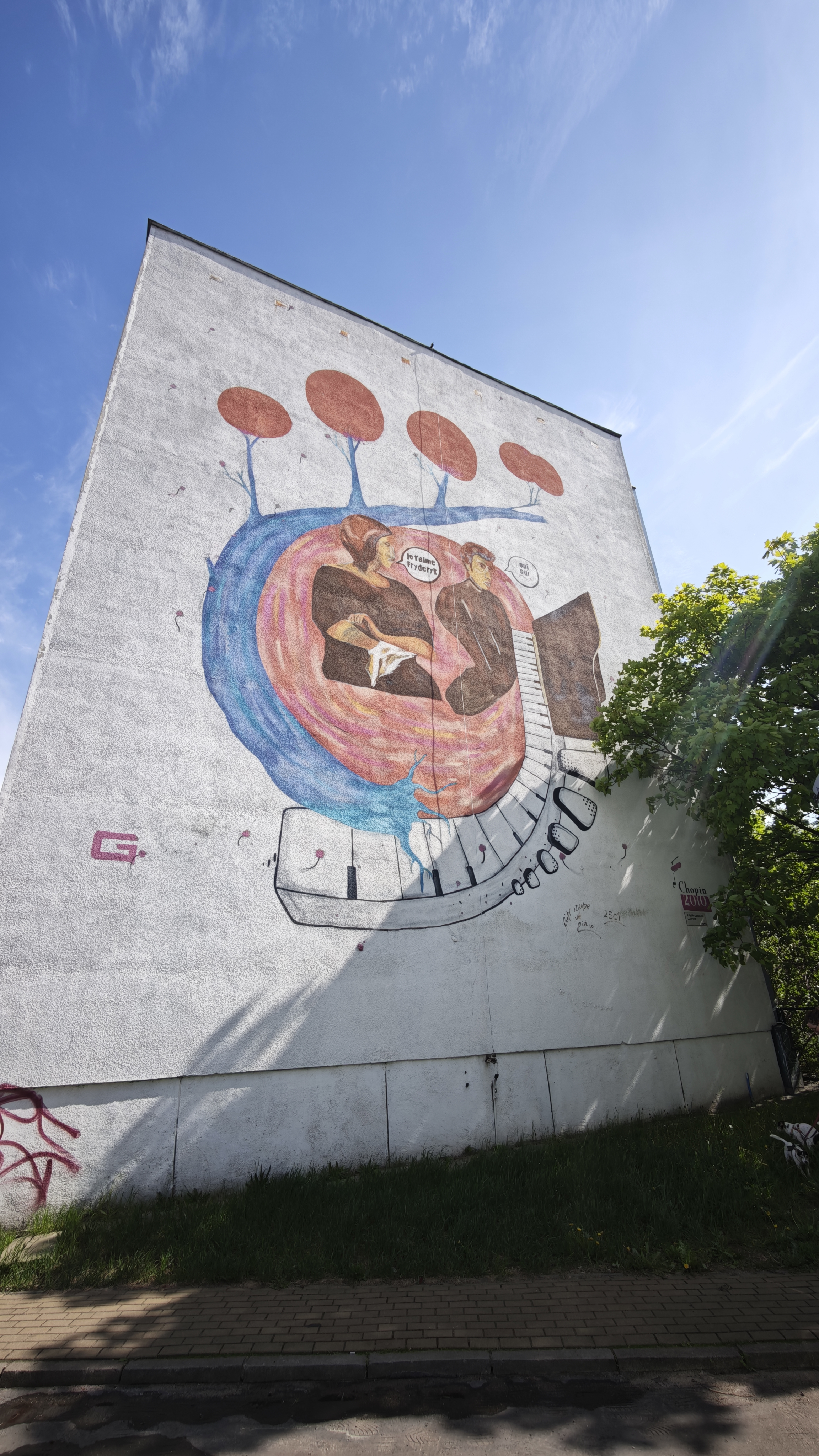 Untitled by Piotr Szwabe - Street Art Cities