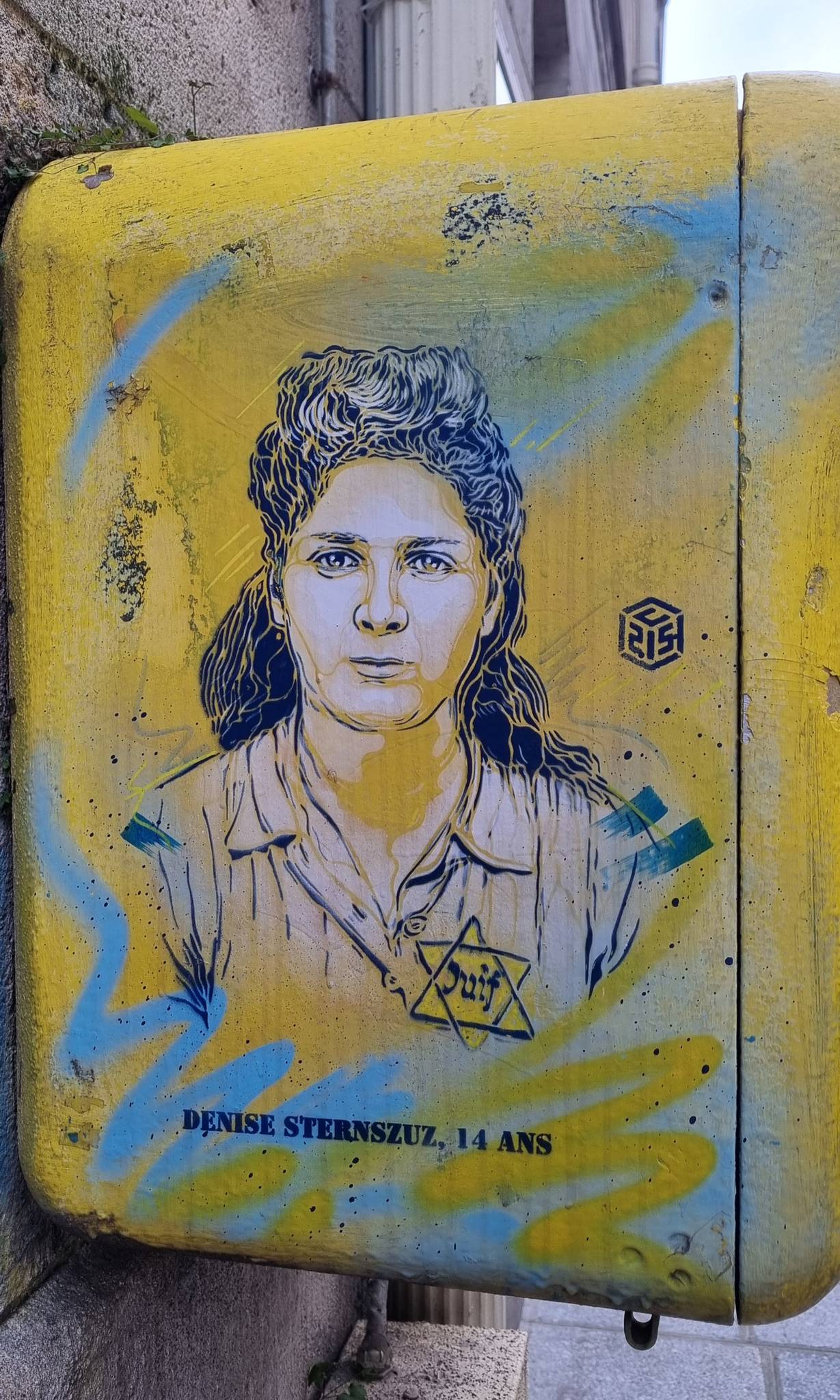 C215&mdash;Denise